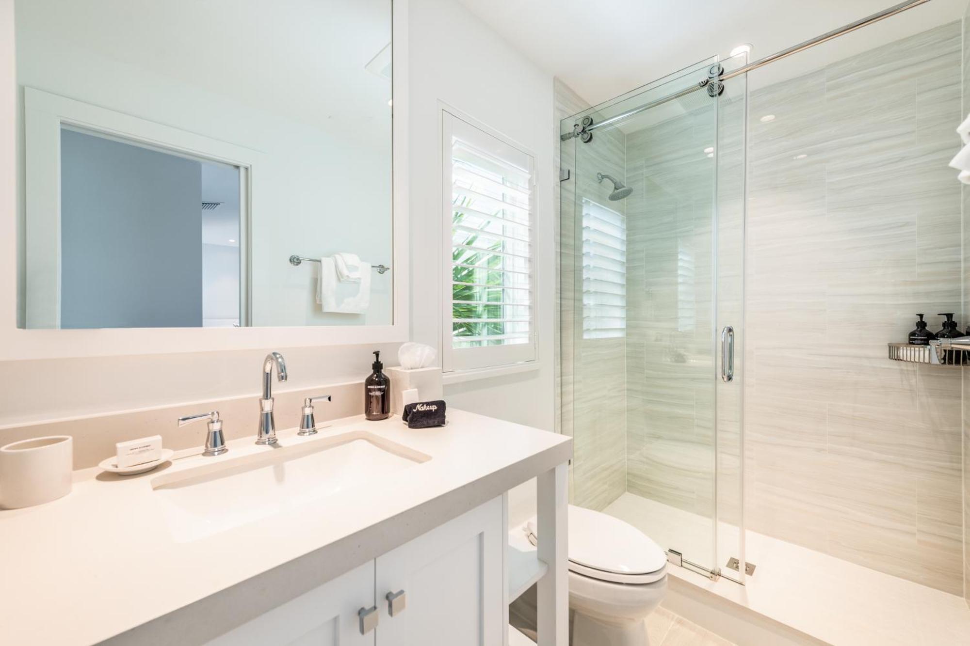 Four-Bedroom Waterfront Villa Accessible