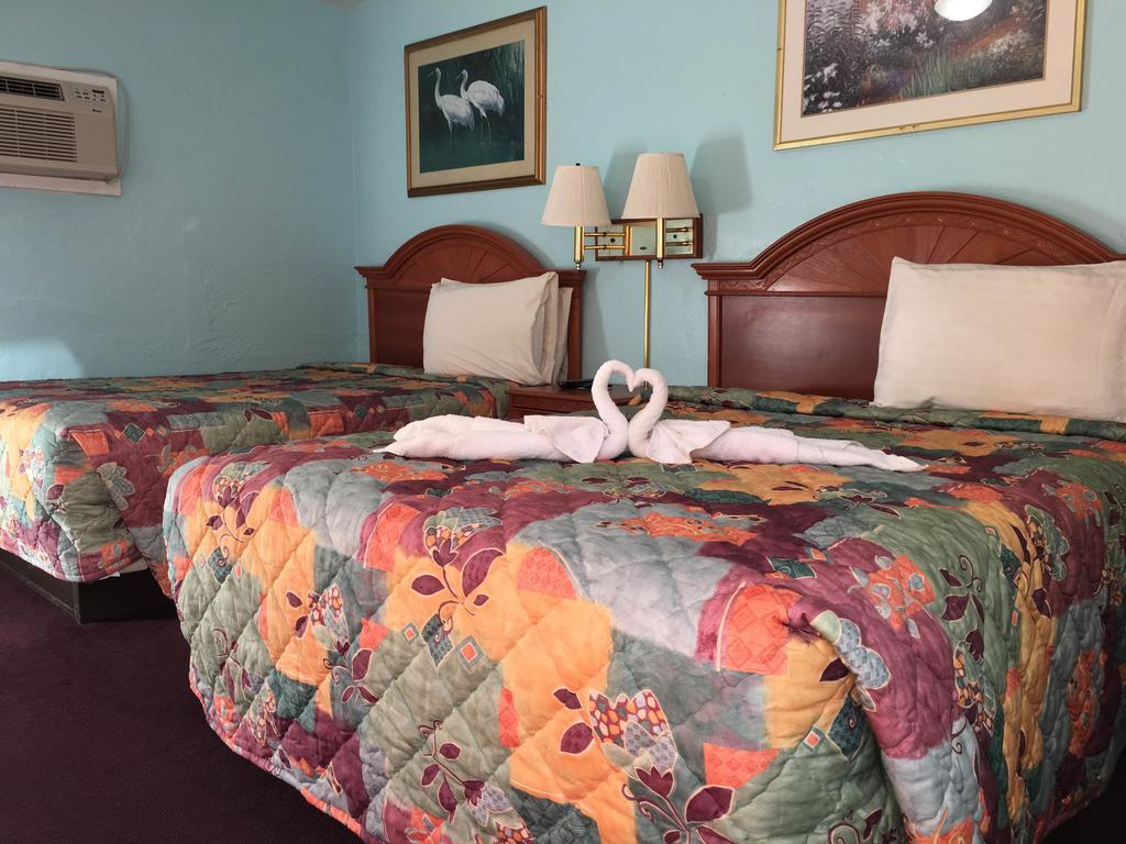 Double Room with Two Double Beds - Non-Smoking,846585932:JPEG