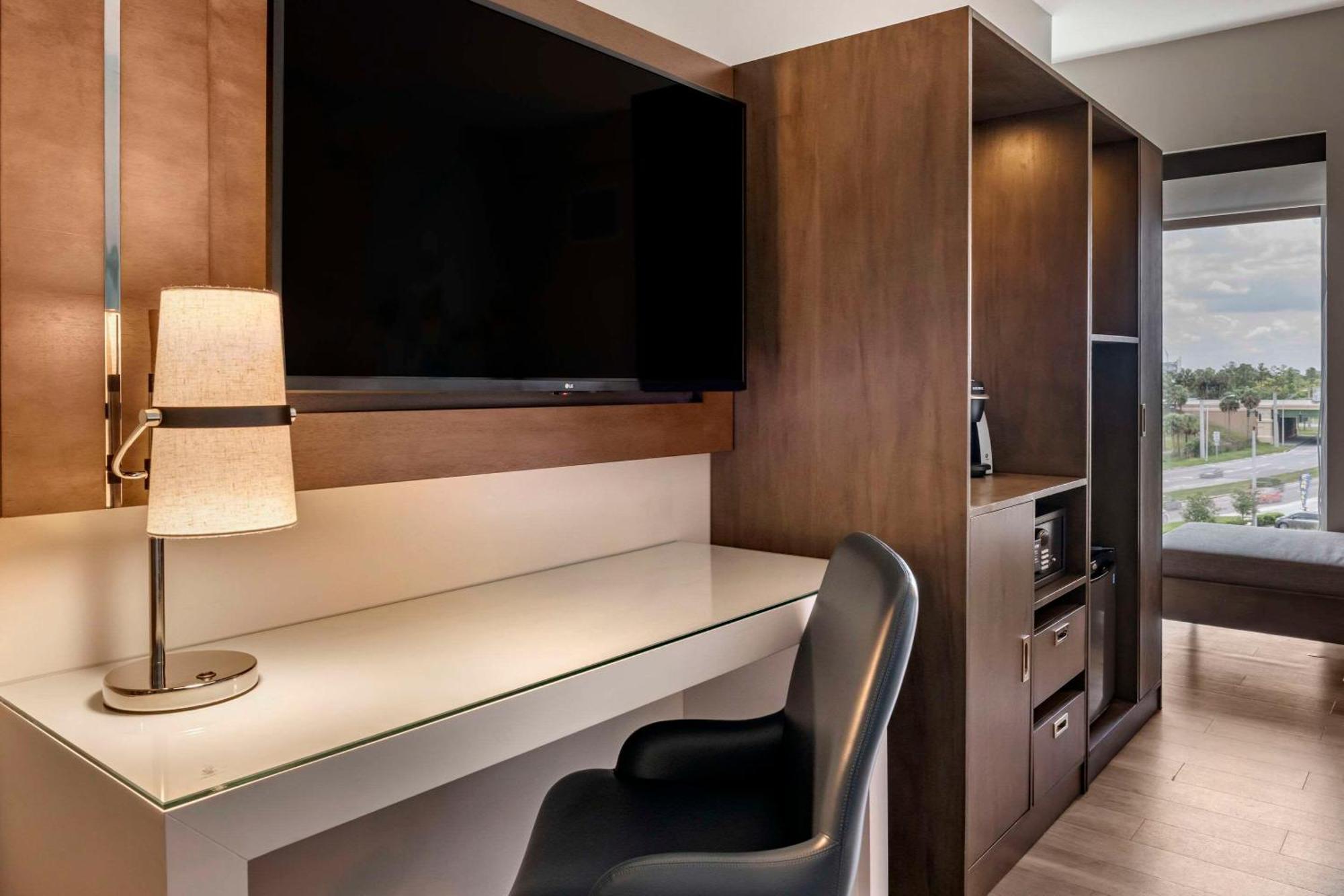 Suite Two Queen Beds Roll Shower Accessible or Non Smoking
