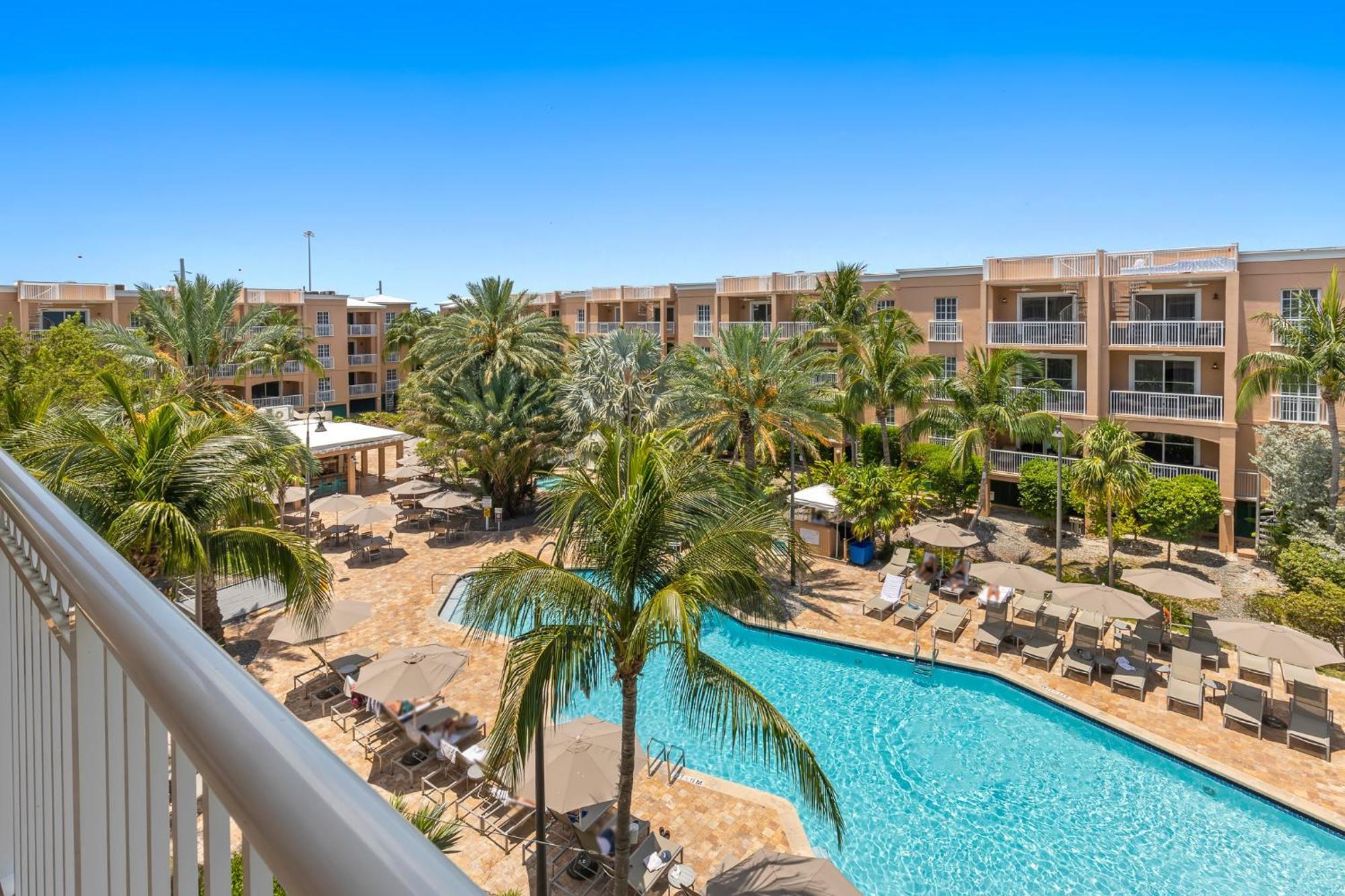Resort View 3BR Residence