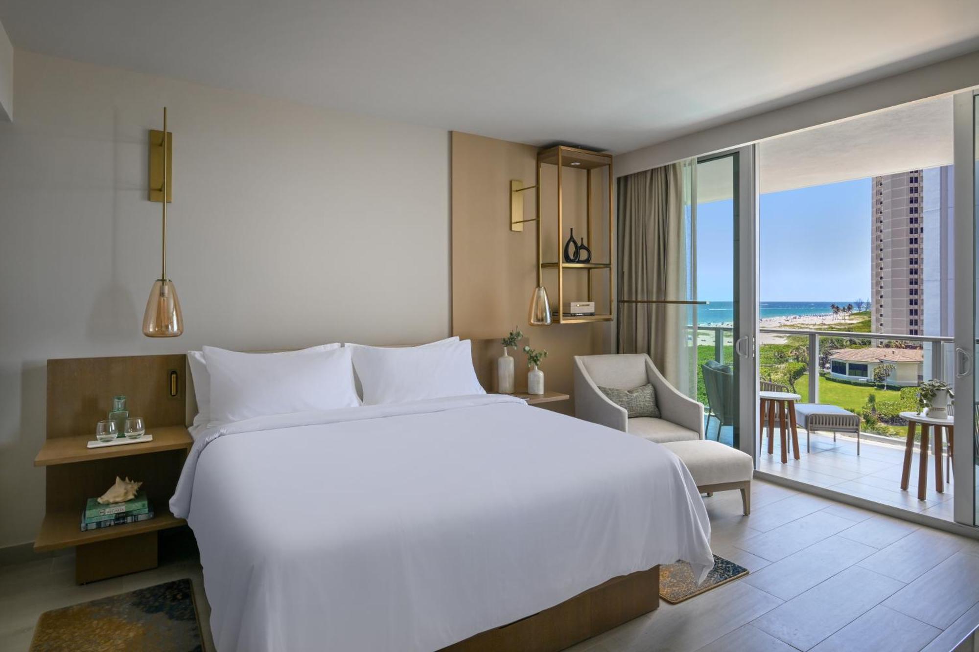 Deluxe Ocean View Accessible King