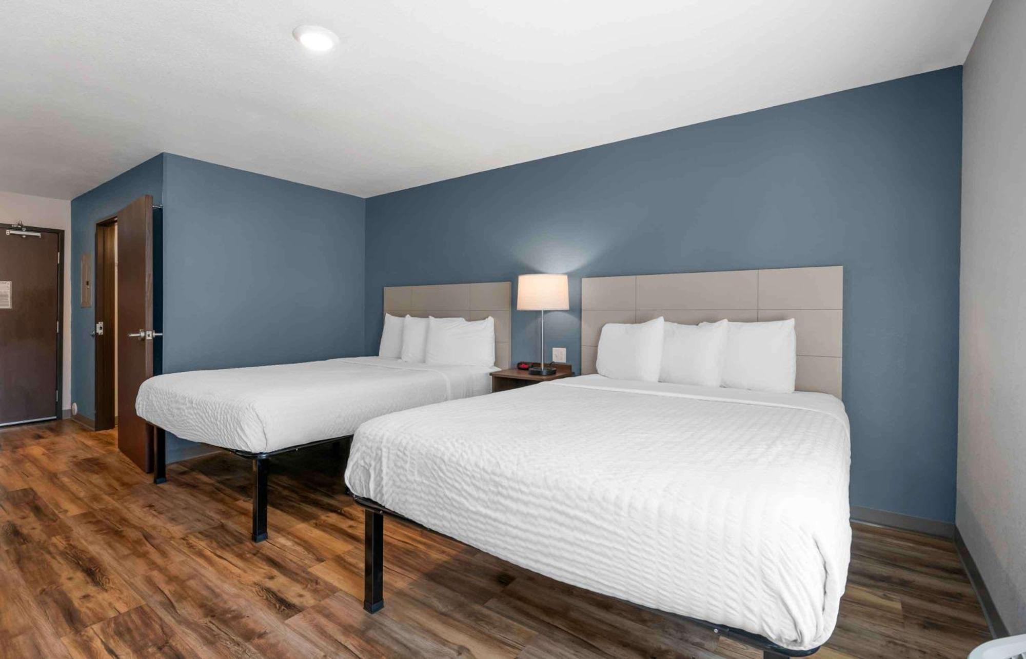 Standard Queen Room Two Queen Beds Non-Smoking