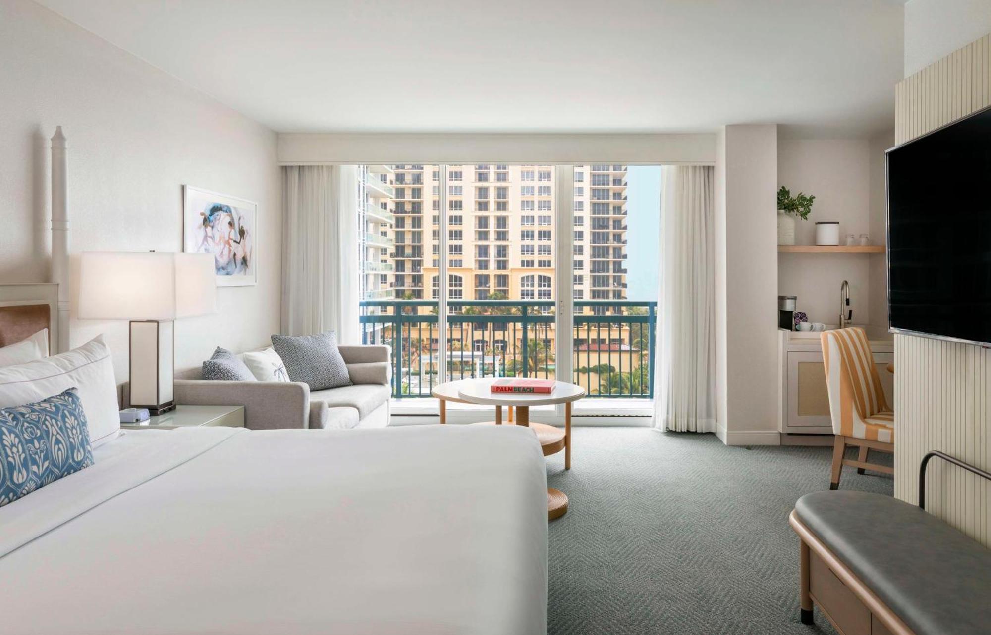 Junior King Suite Ocean View