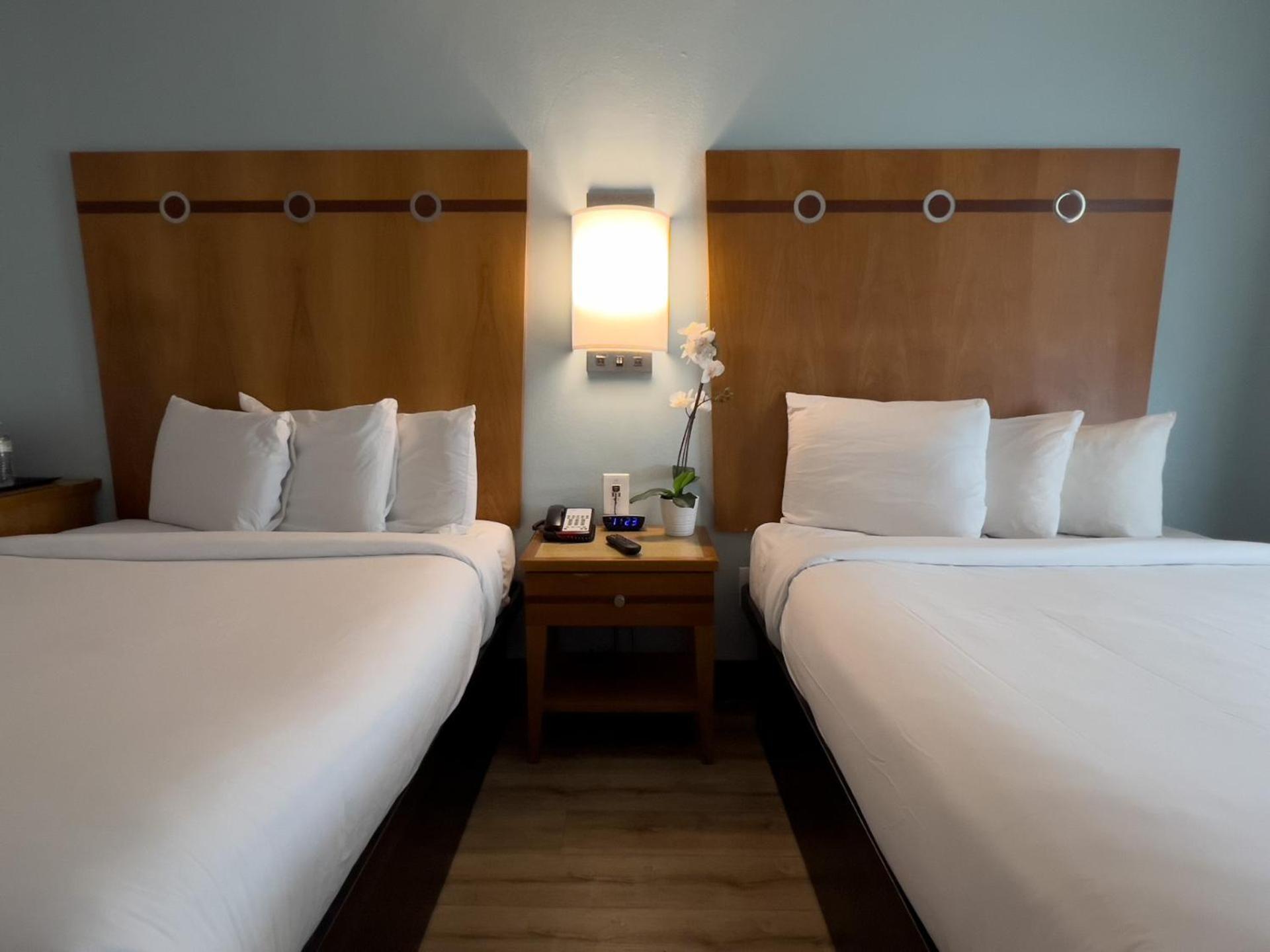 Double Room Two Double Beds Non-Smoking