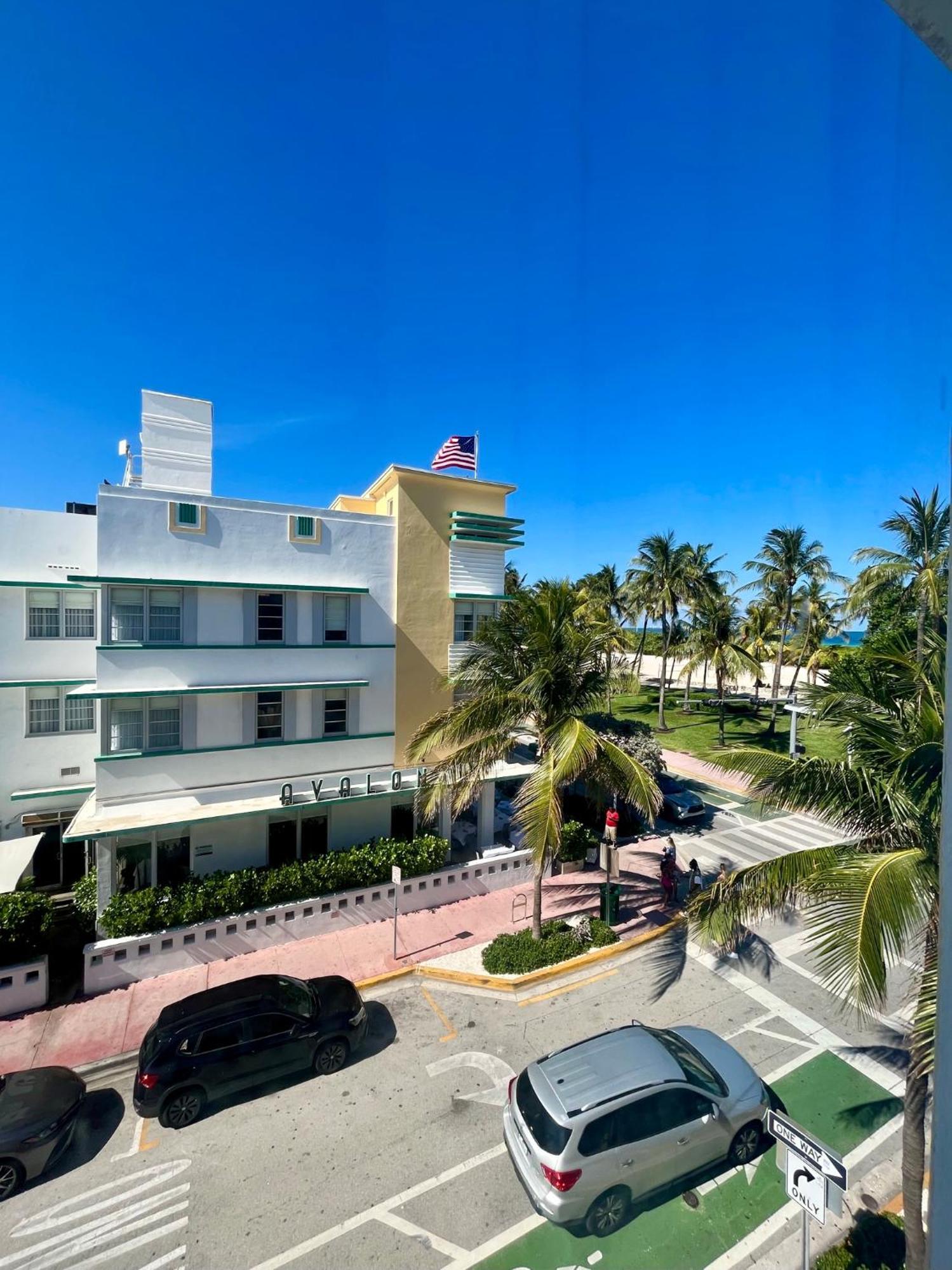 Double Room Partial Ocean View Non-Smoking