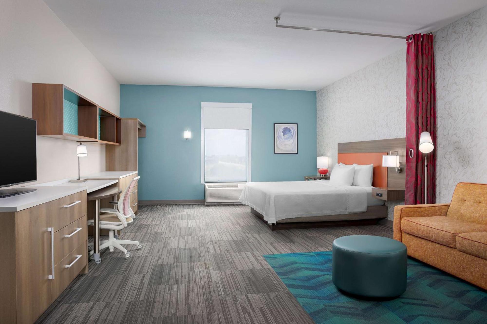 King Suite Mobility Access or Non-Smoking