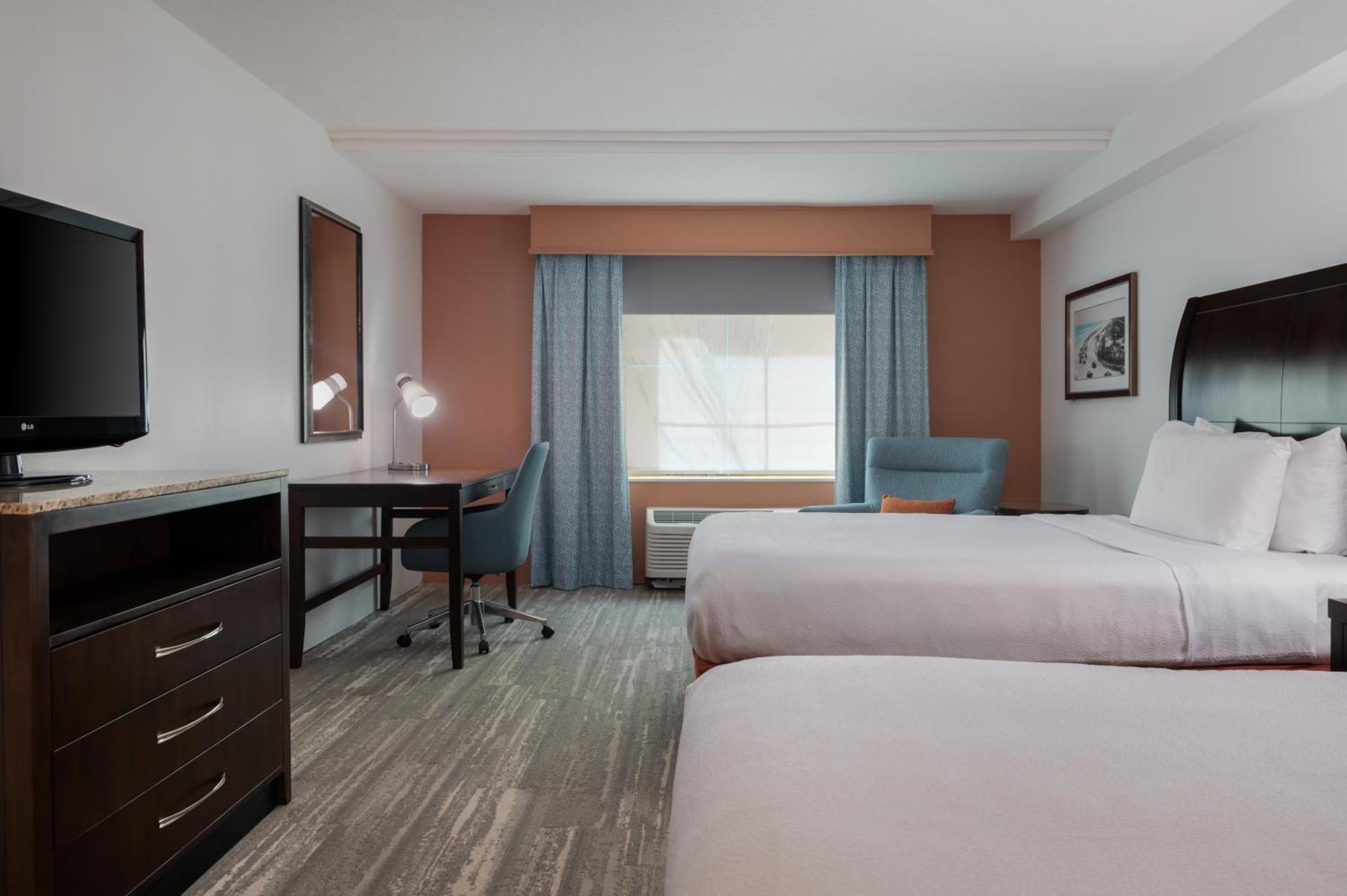 Queen Room Two Queen Beds