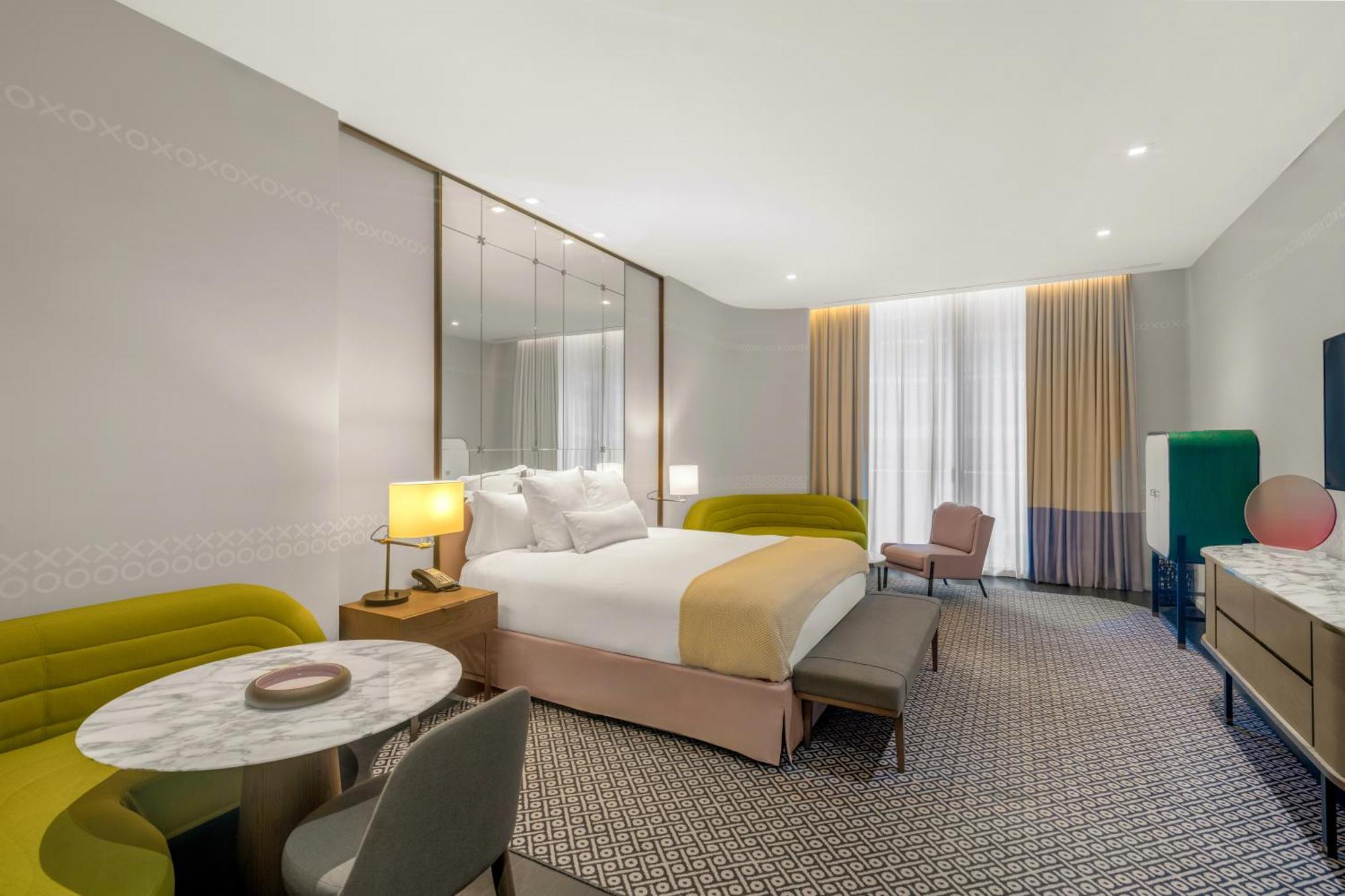 Lux King ADA