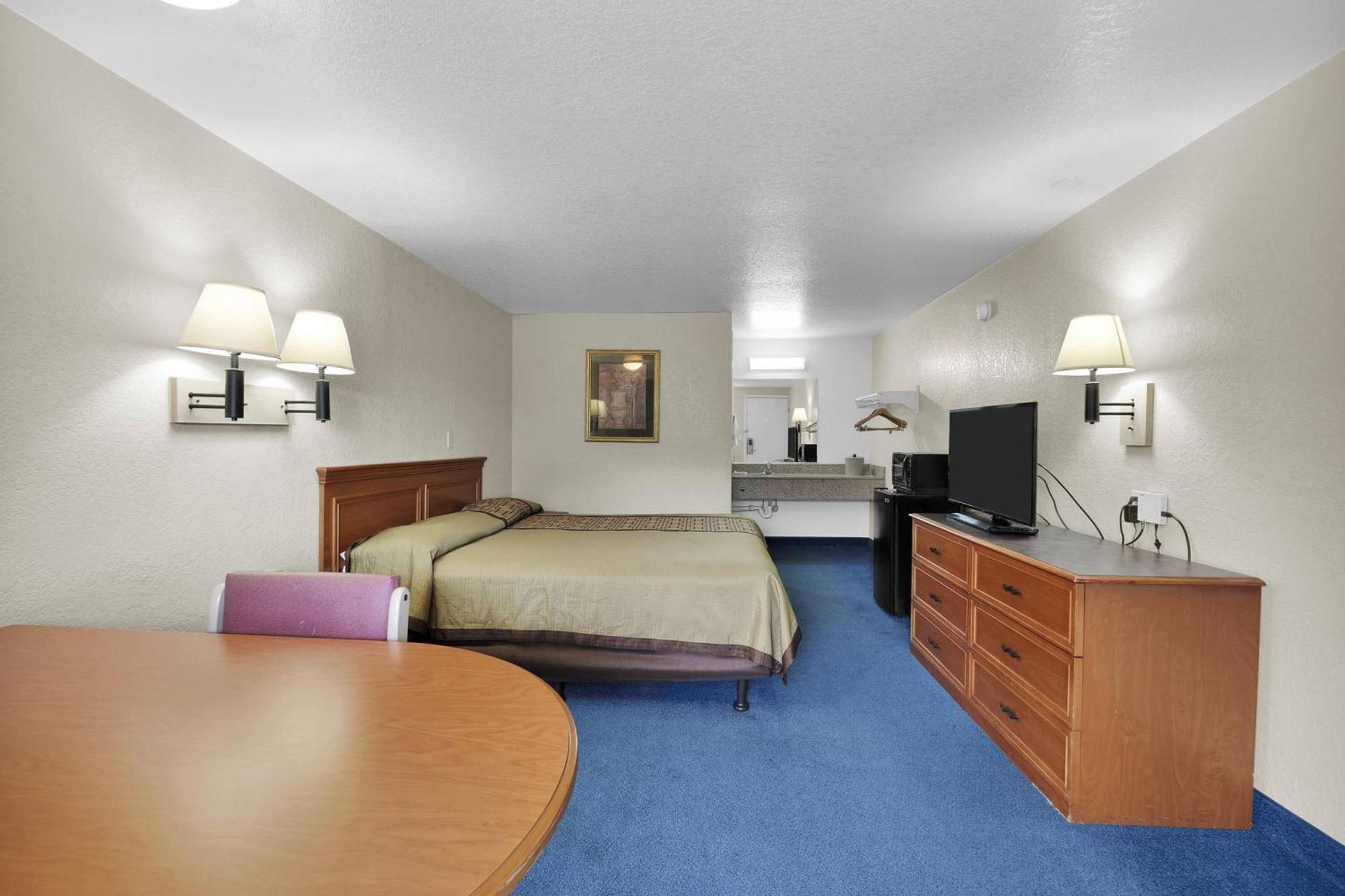 King Room Non-Smoking