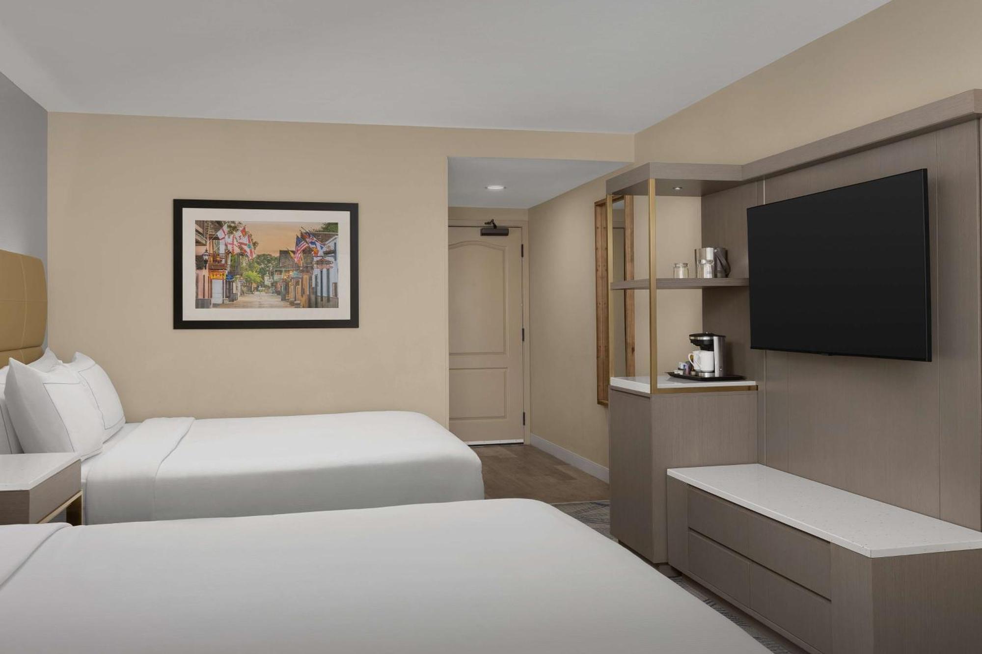 Queen Room Two Queen Beds