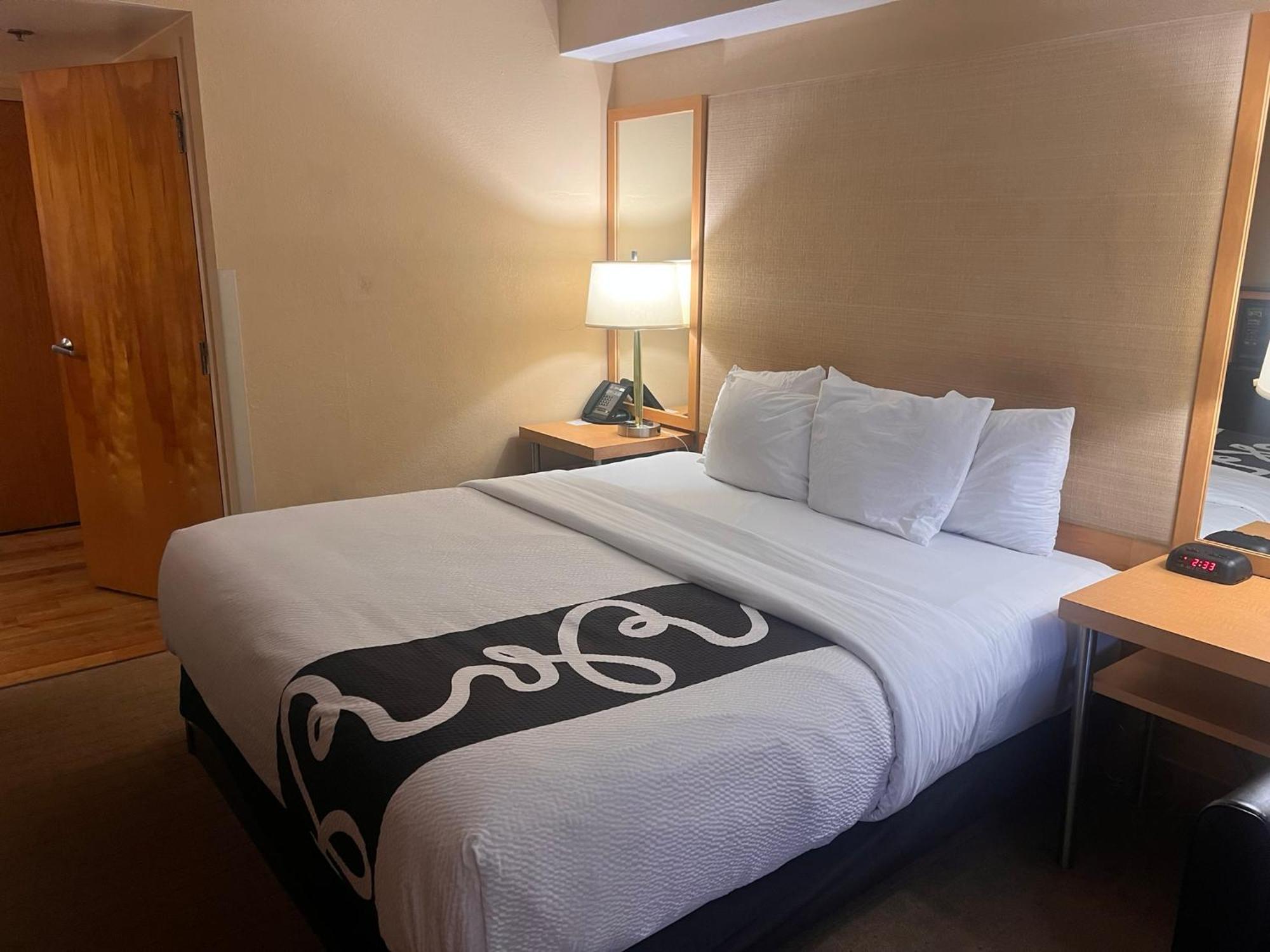 Executive King Room Non-Smoking