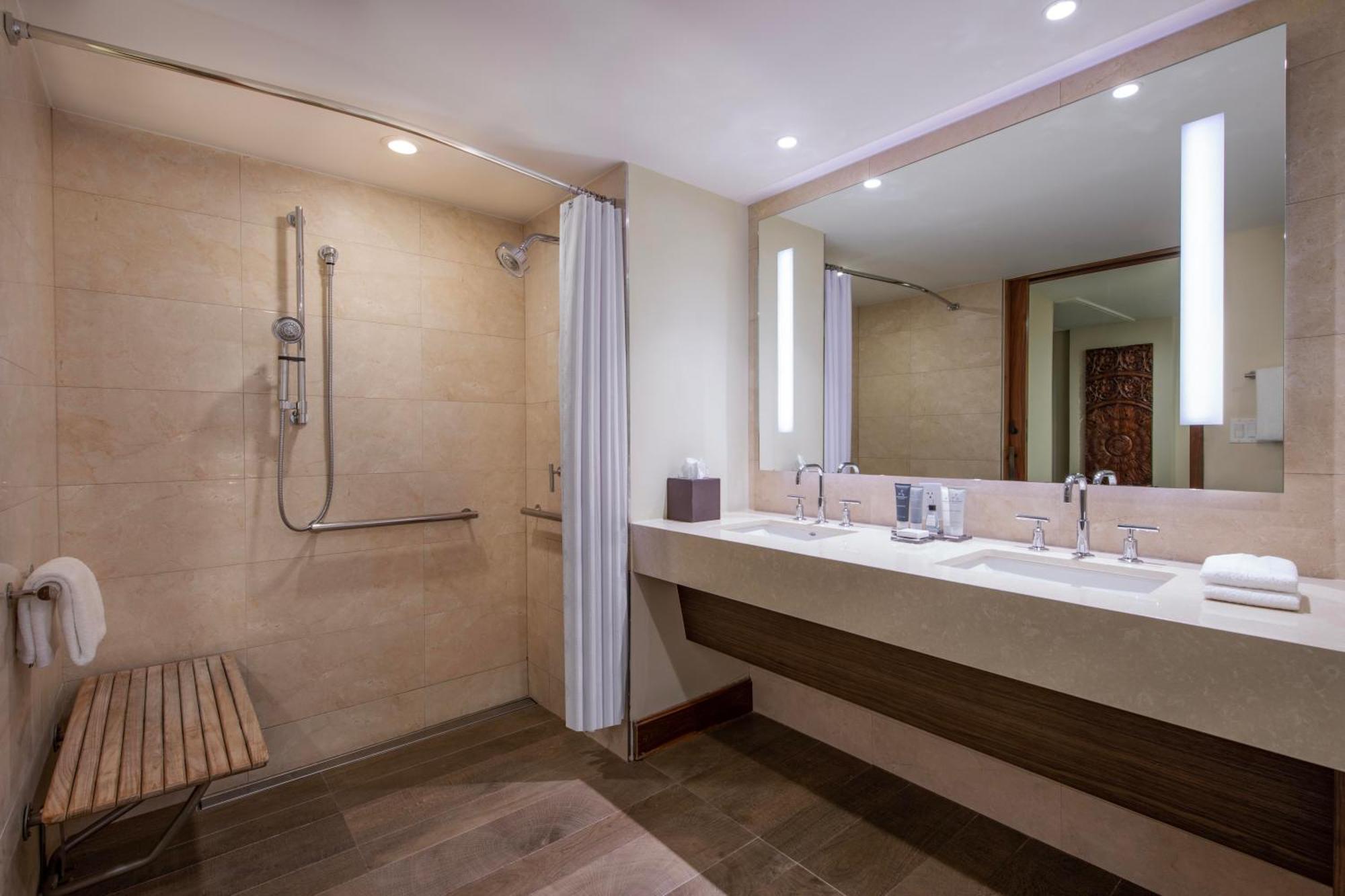King Room Balcony Roll Shower Mobility Hearing Accessible