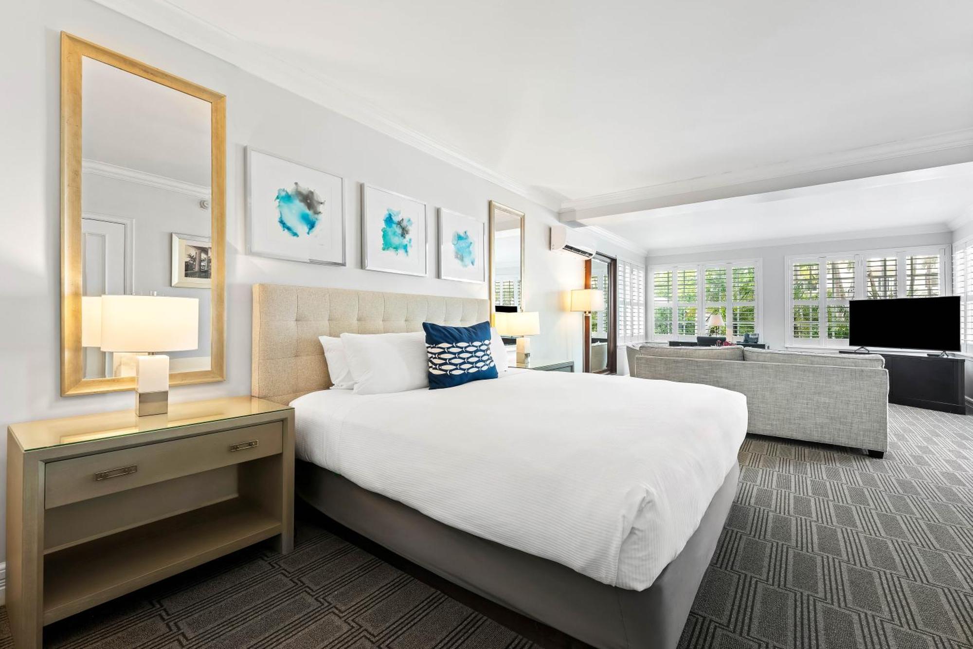 Suite with Sea View,1686424770:JPEG