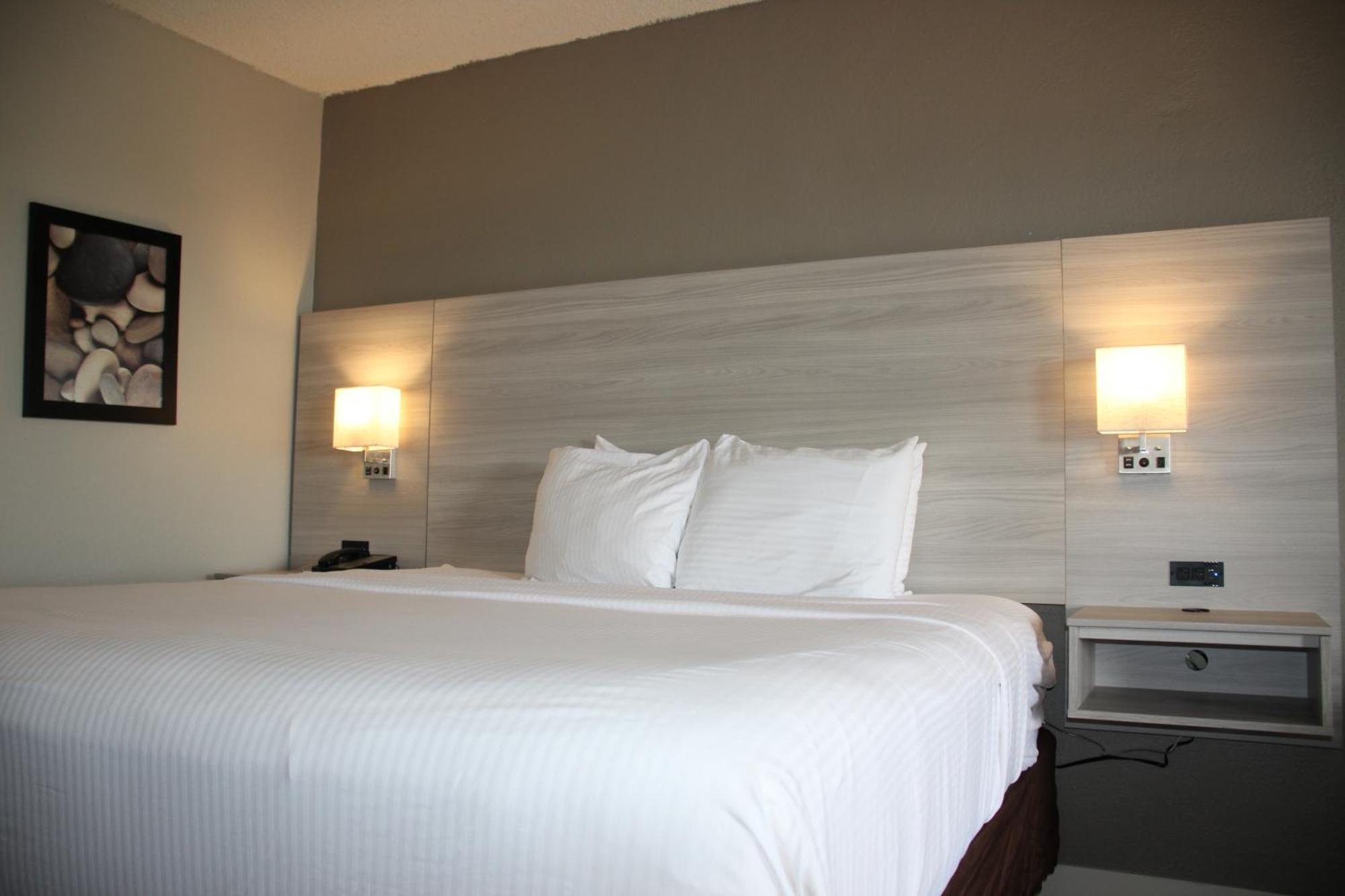 King Room City View Non-Smoking