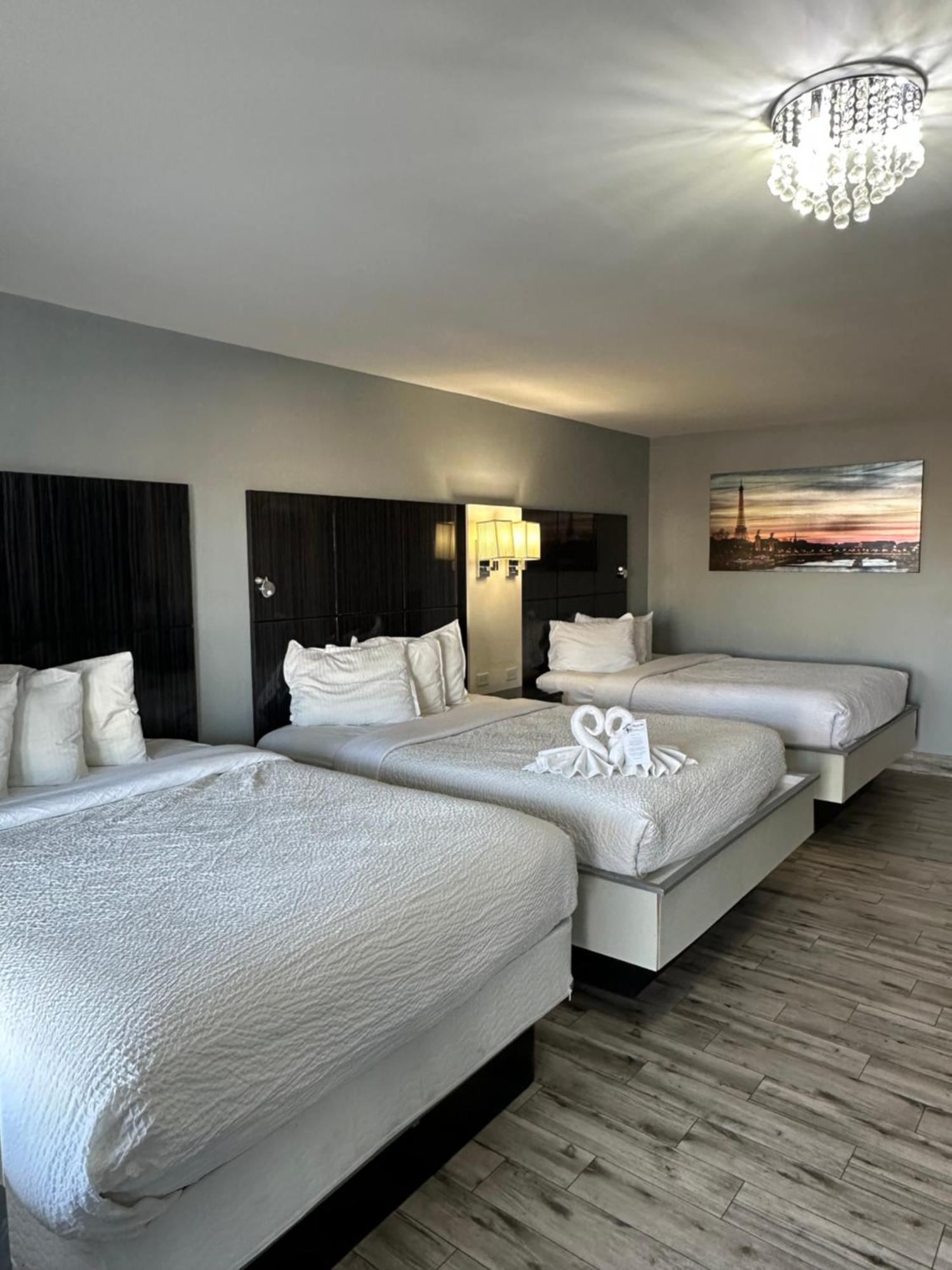 Standard Triple Room Sea View