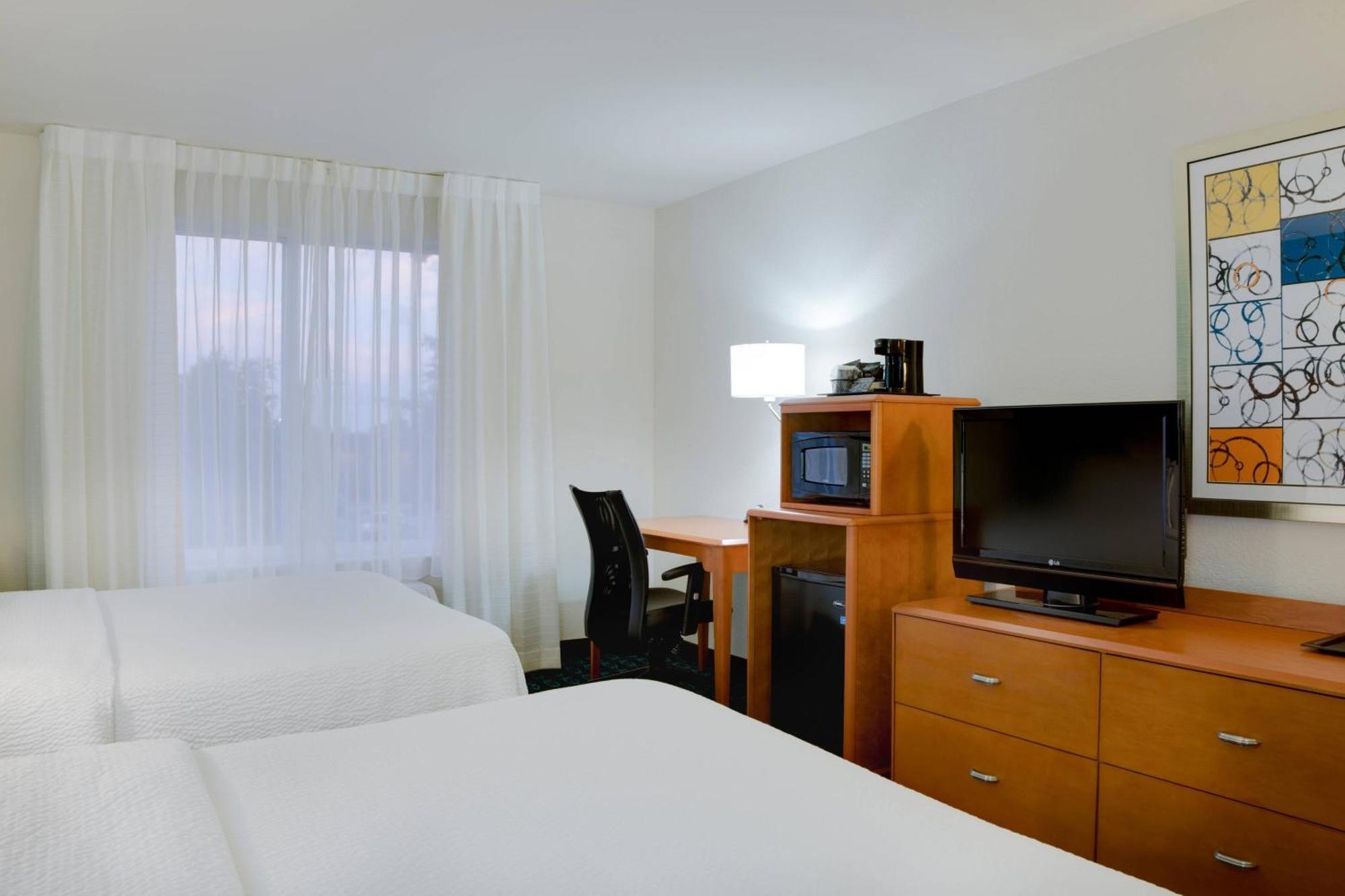 Queen Room Two Queen Beds