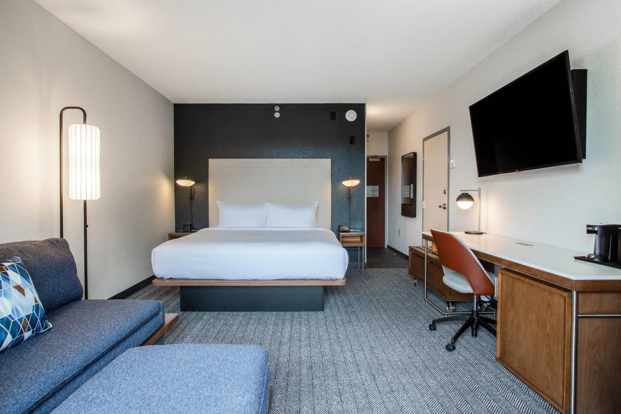 King Room with Sofa Bed