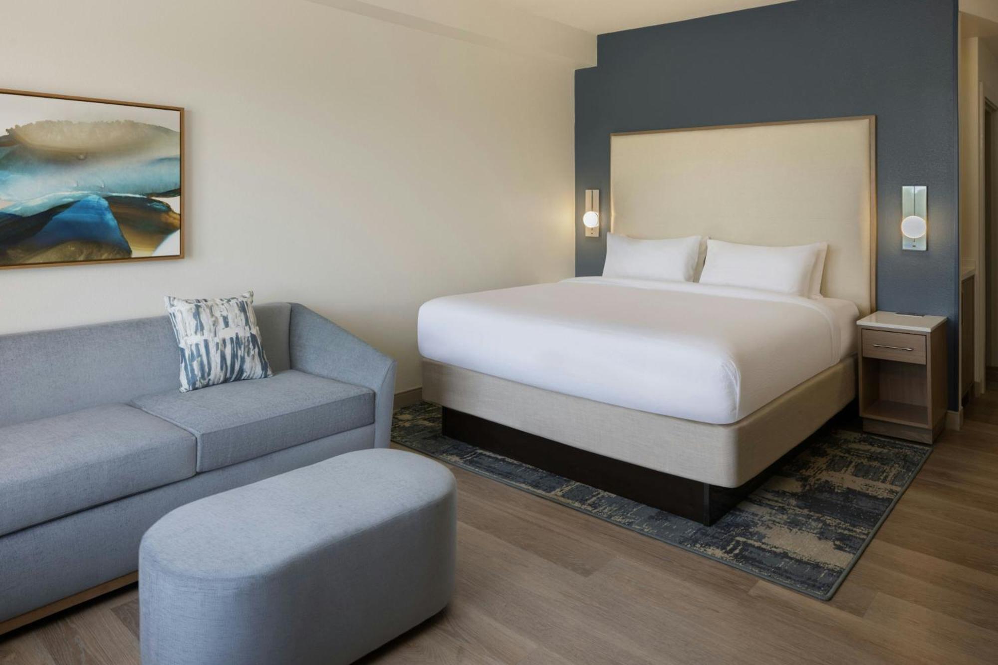 Guest room, 1 King, Sofa bed, Balcony