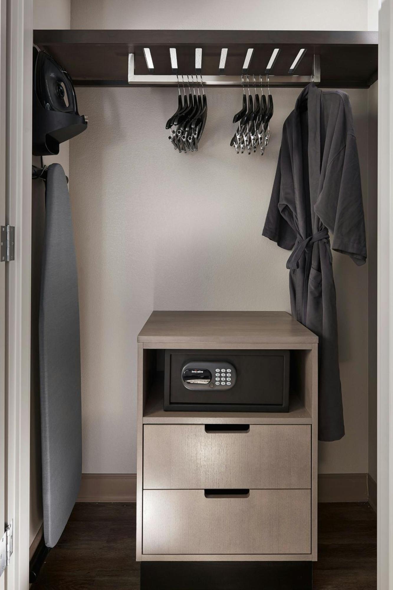 King Room Concierge Level