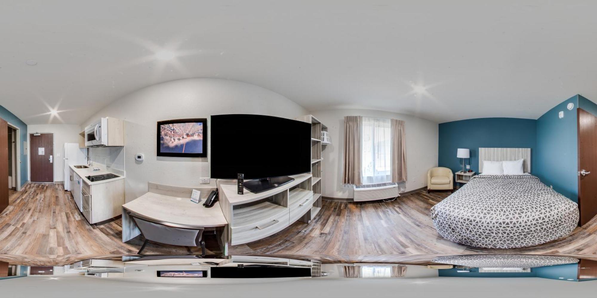 QUEEN SUITE W DISHWASHER DISHES or COOKWARE