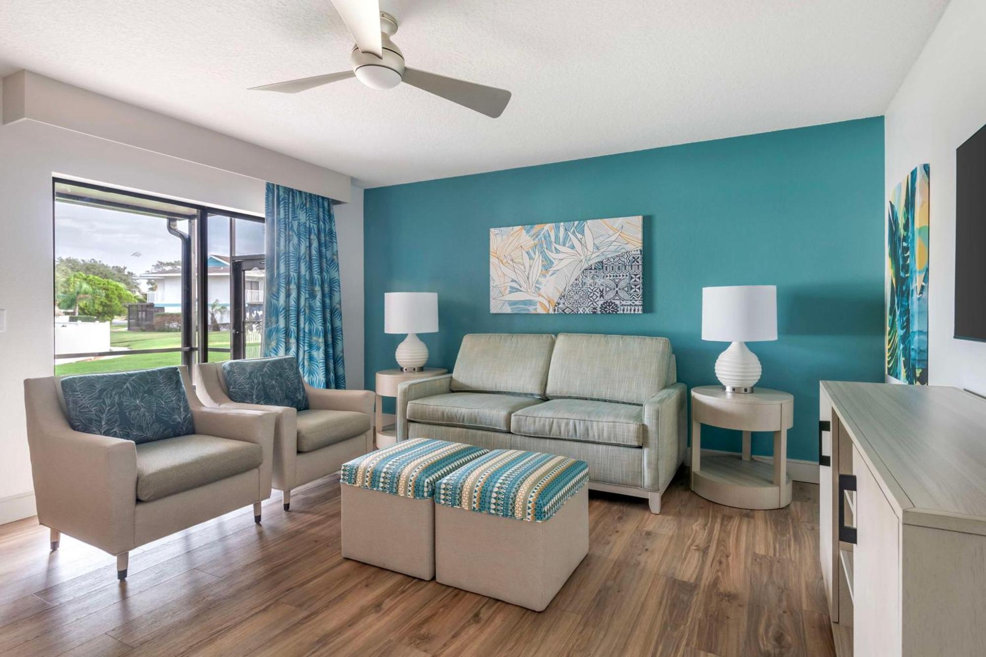 Two-Bedroom Townhouse with One King Bed, Two Twin Beds or One Queen Bed