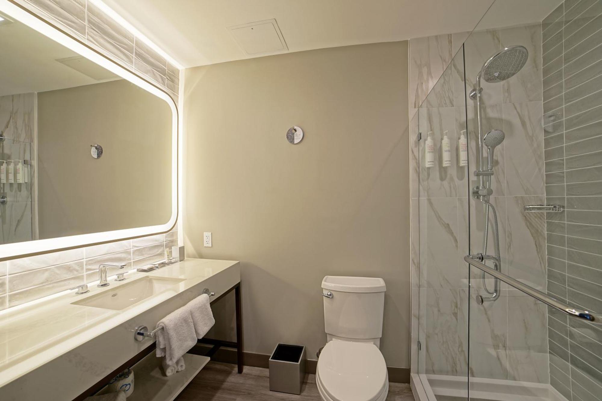 Standard King Room