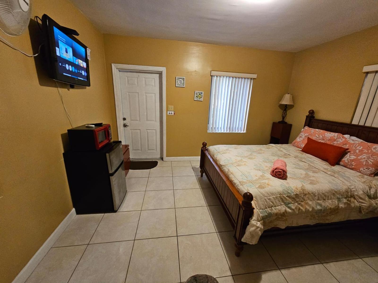 Comfort Triple Room