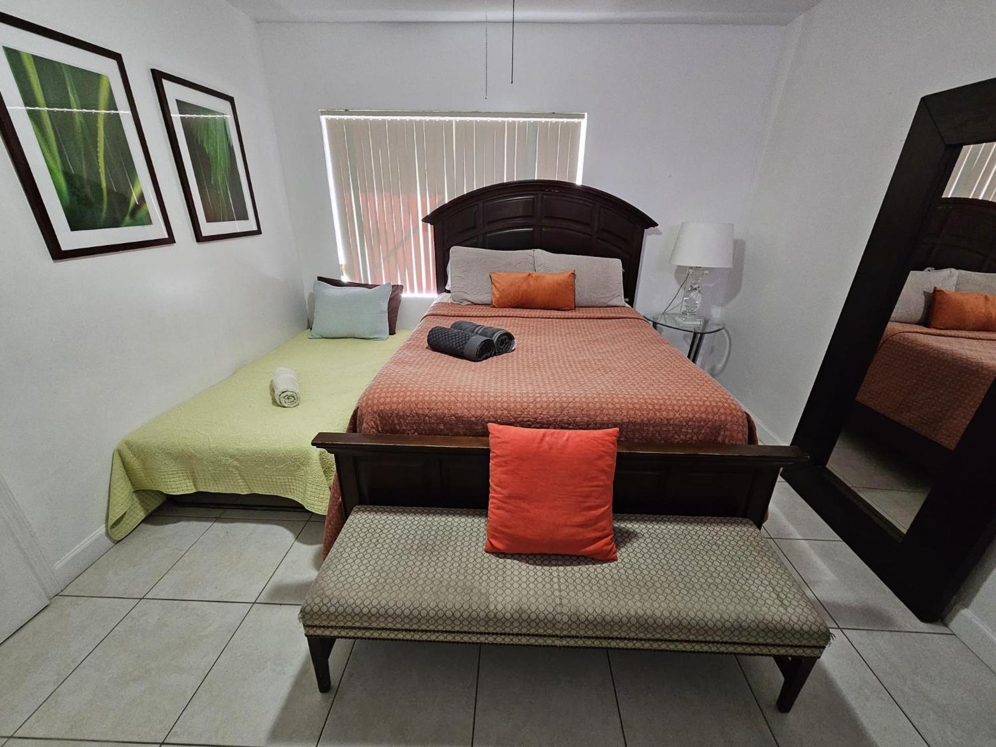Economy Triple Room