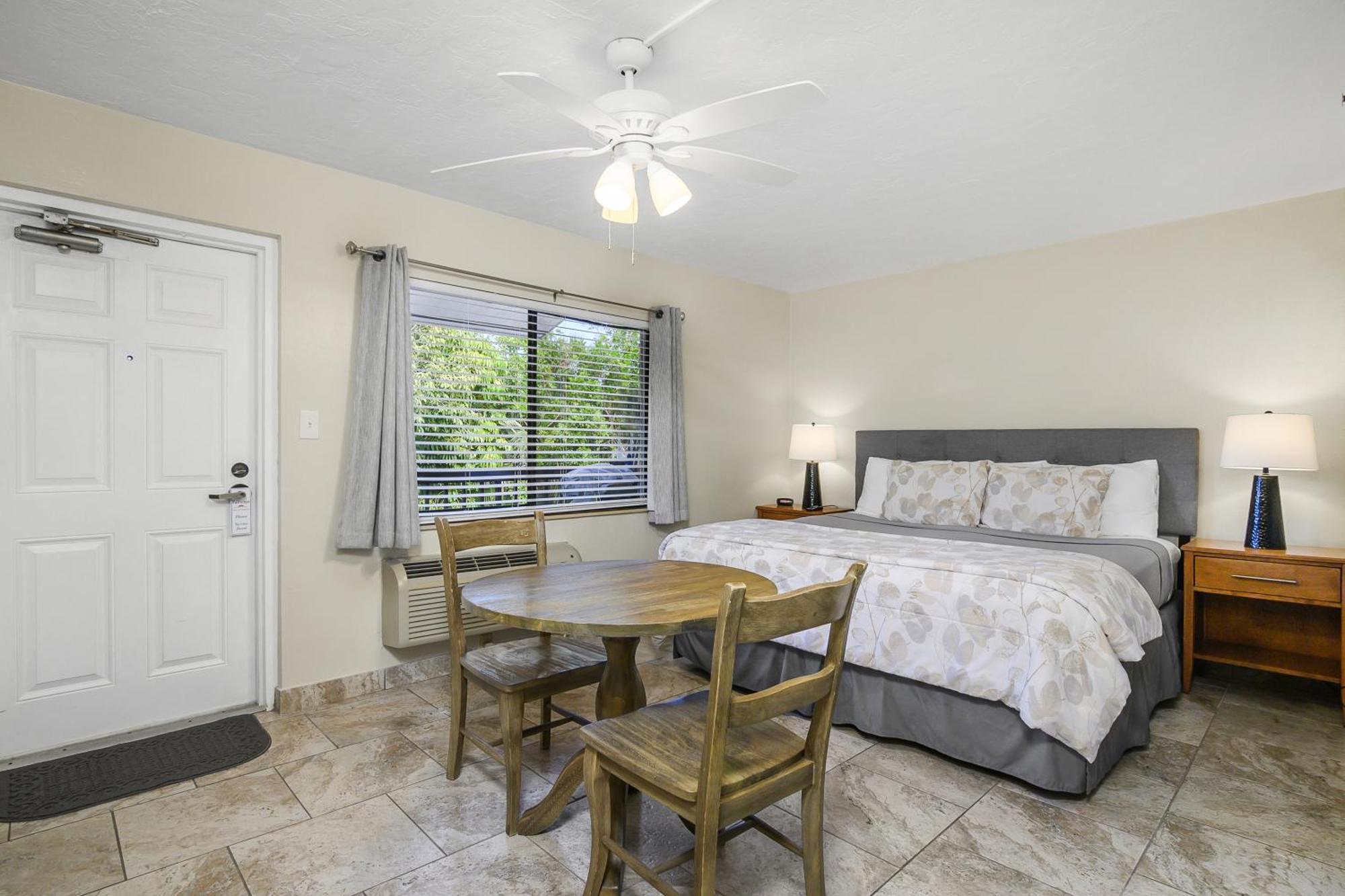 KING BED ROOM