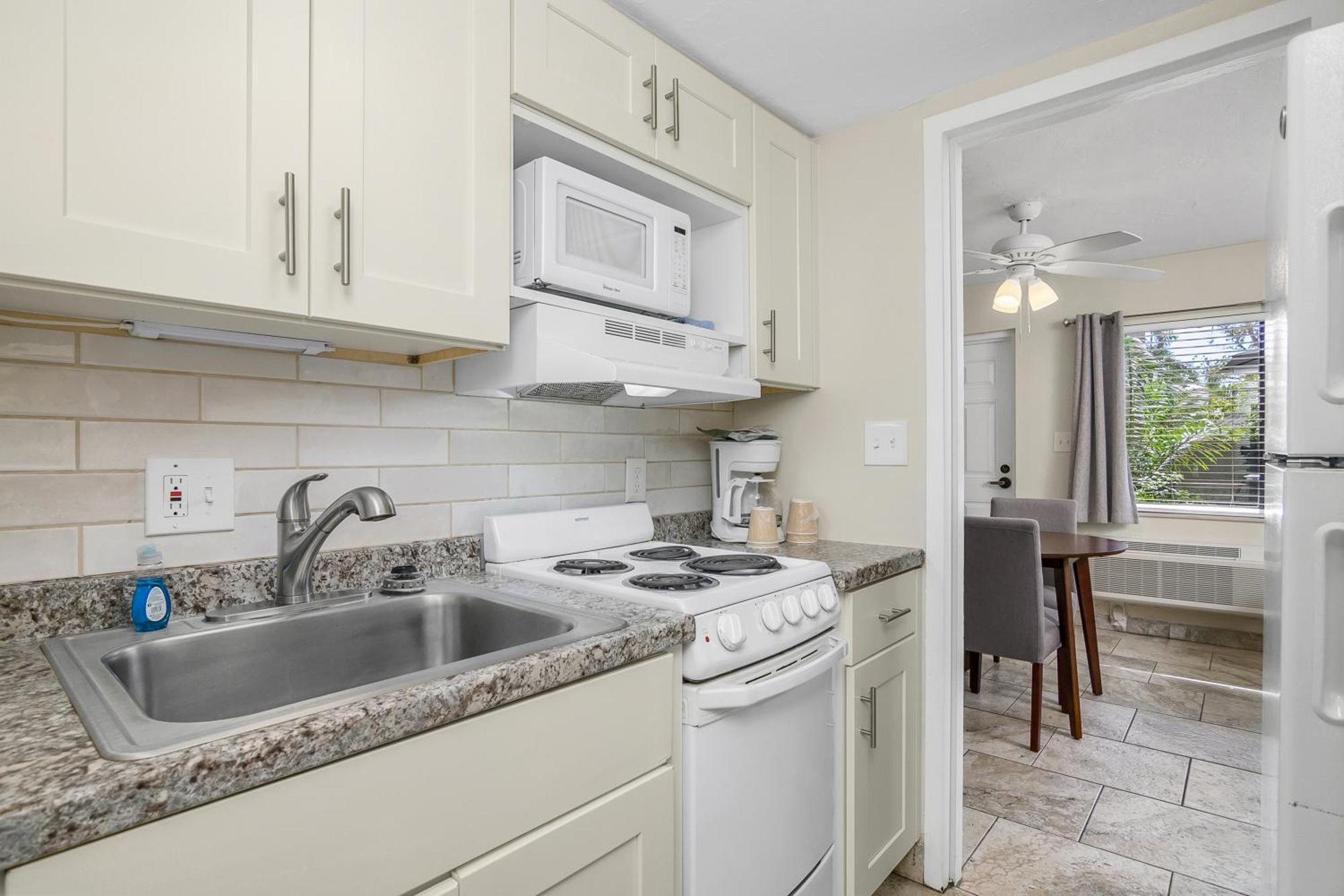 King Room Kitchenette