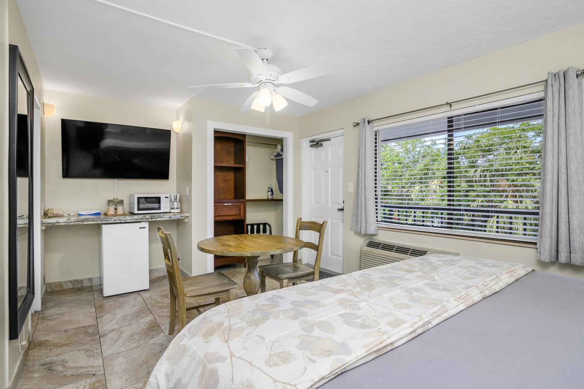 KING BED ROOM