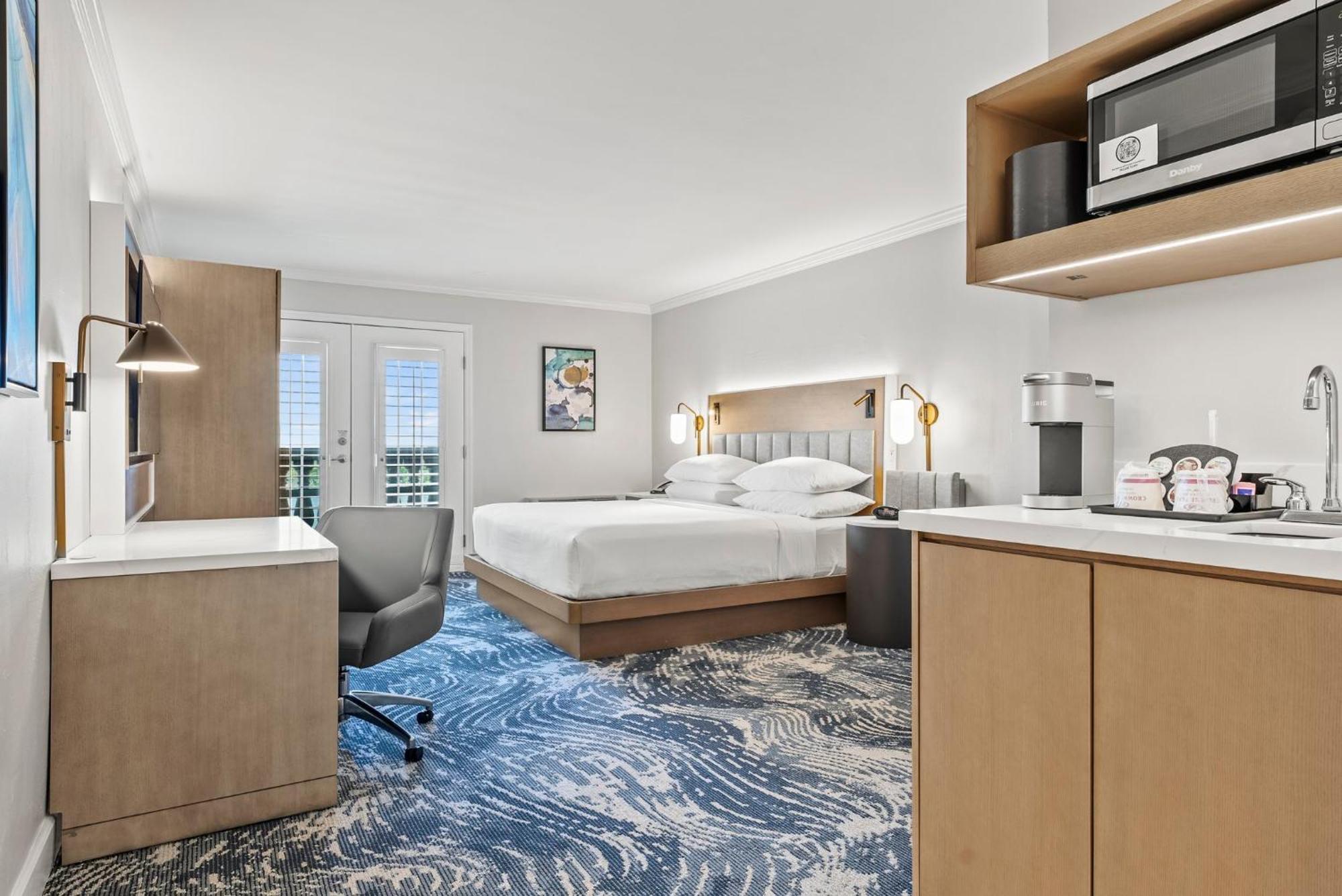 Standard King Room