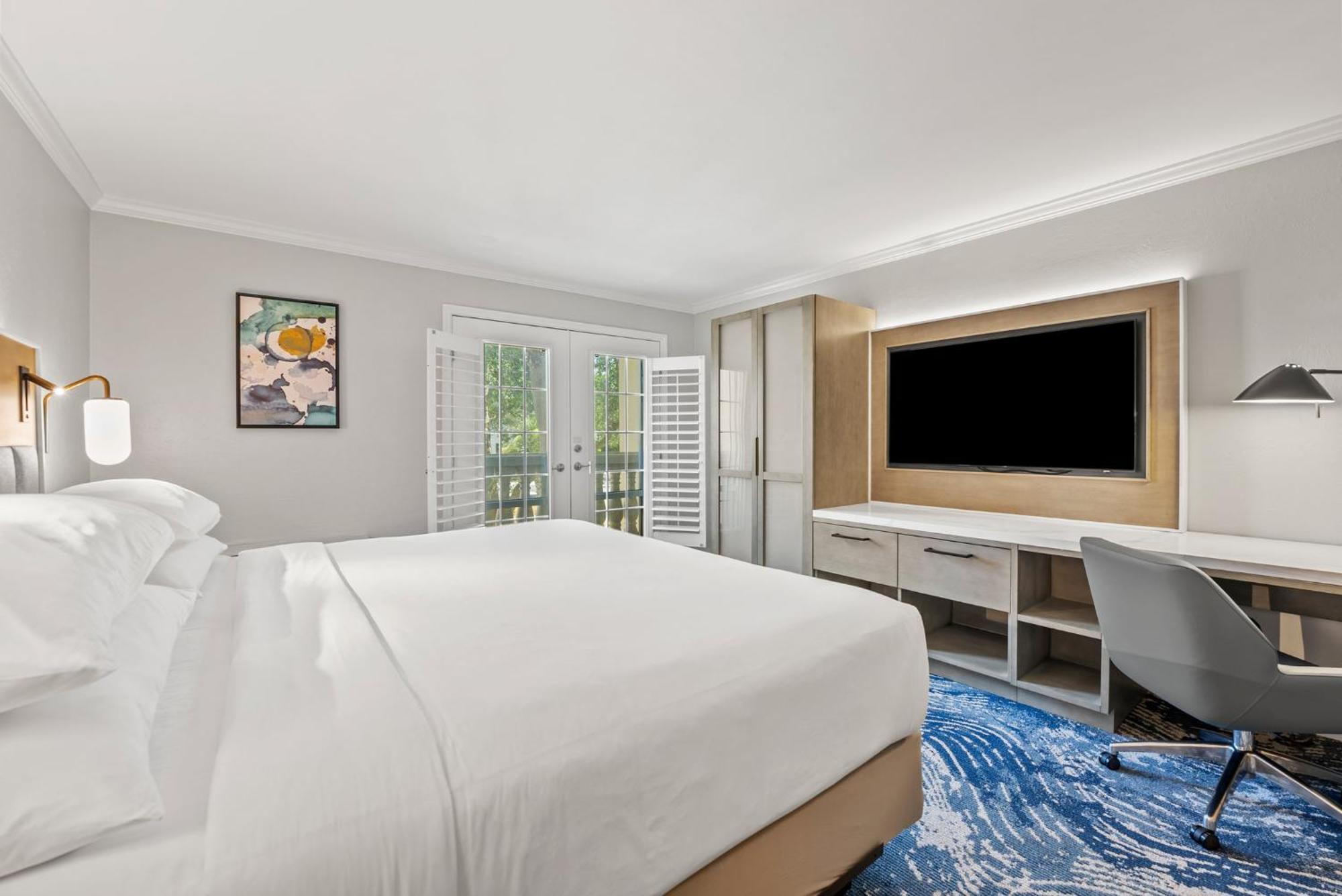 Standard King Room