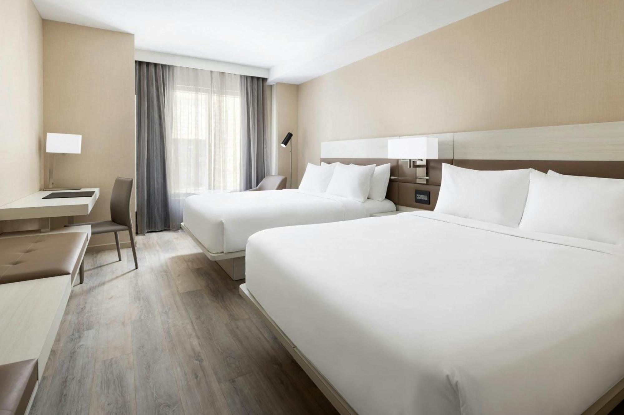 Queen Room Two Queen Beds Hearing Accessible