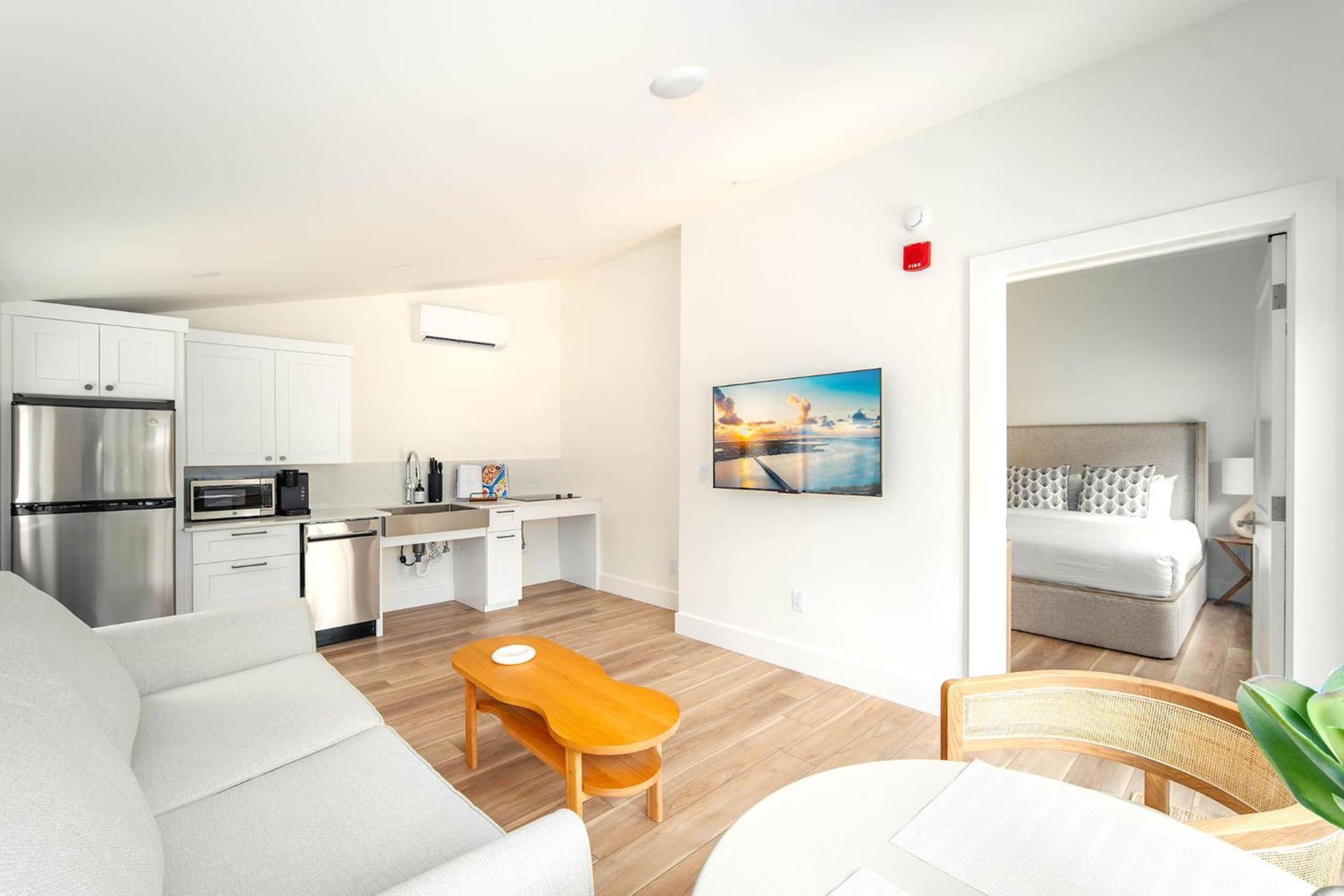 One Bedroom Queen Cottage ADA Accessible