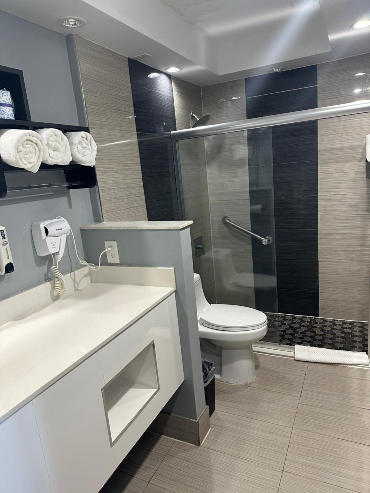 Queen Room Sea View