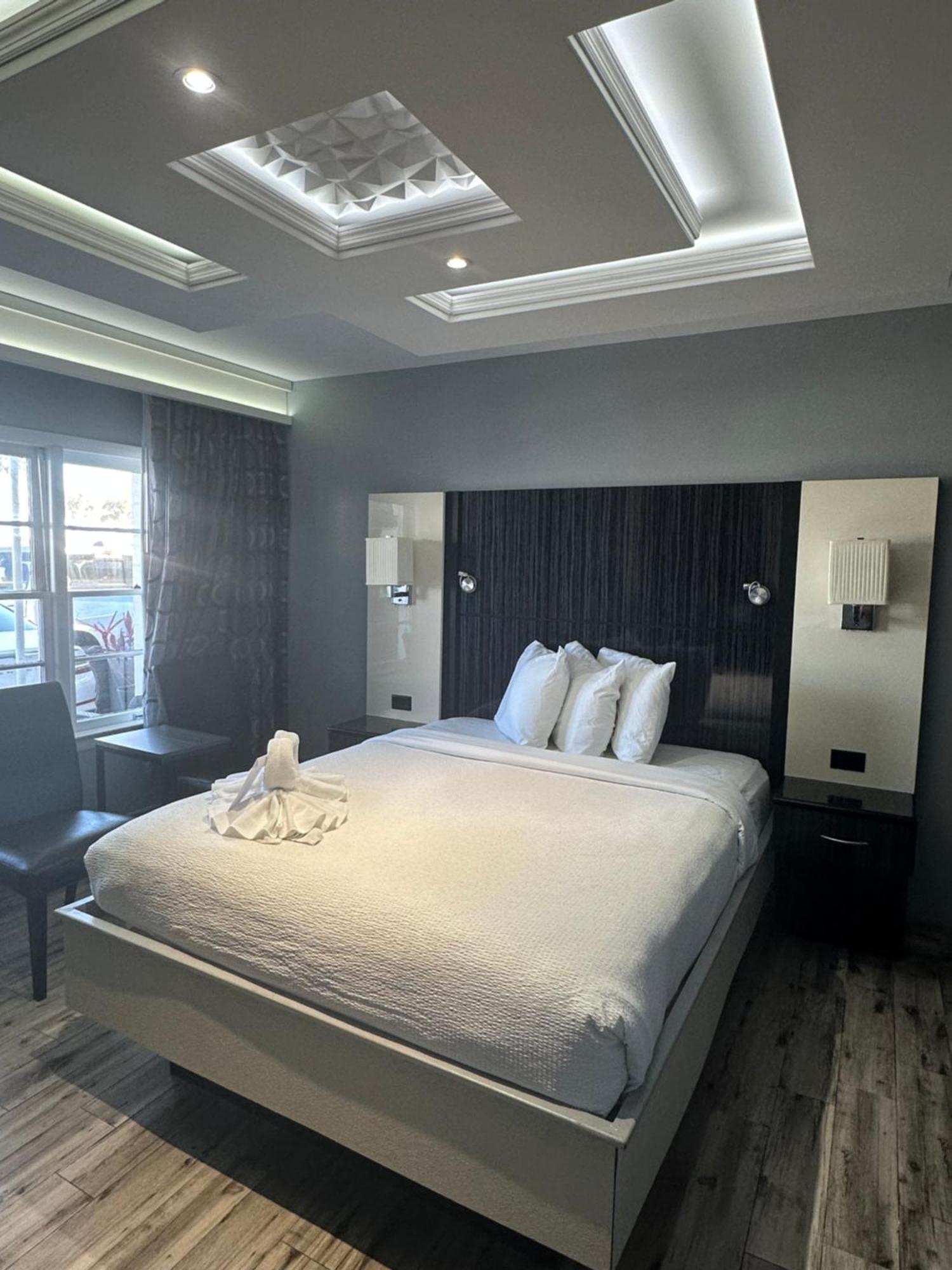 Queen Room Sea View