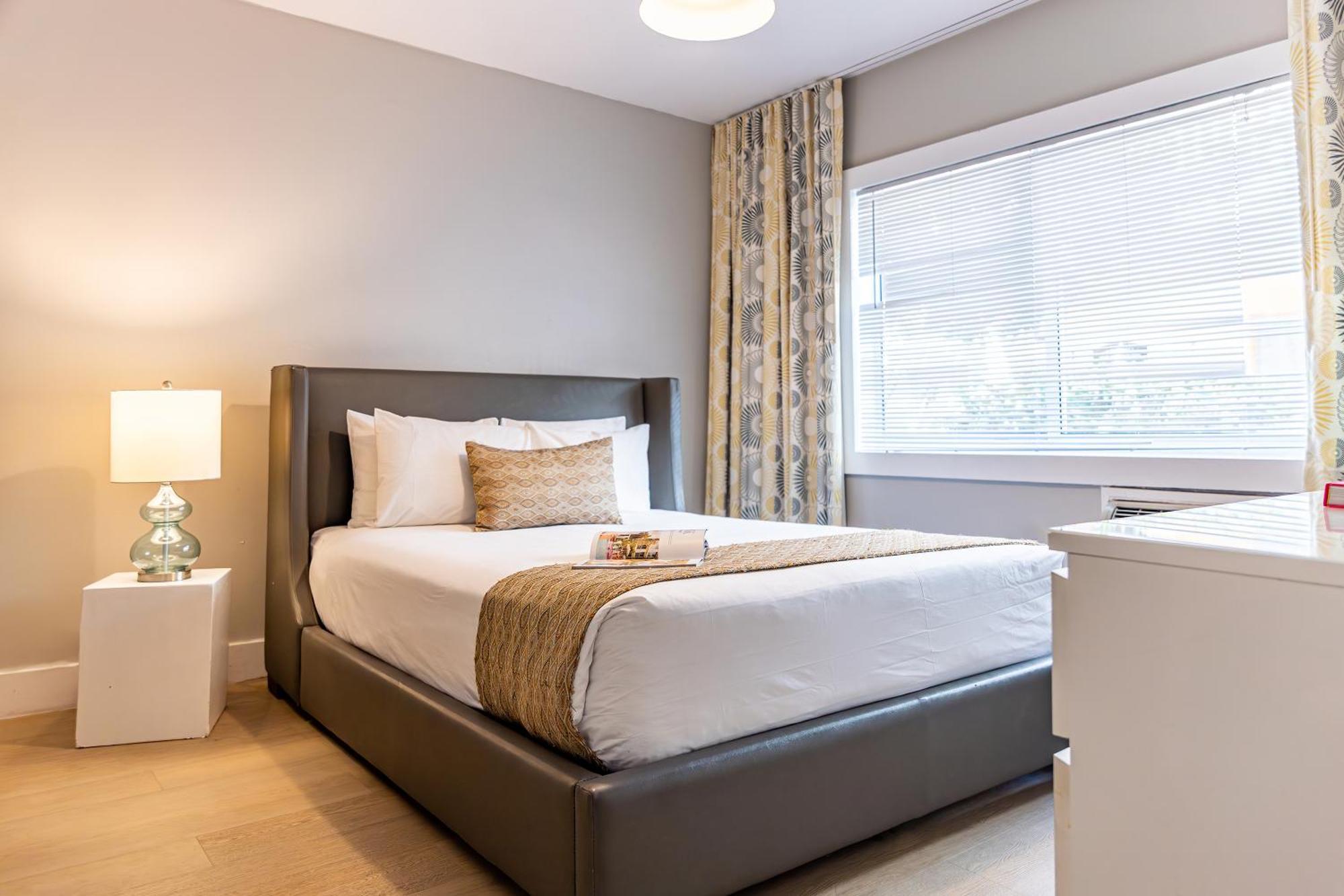 One Bedroom Queen Suite