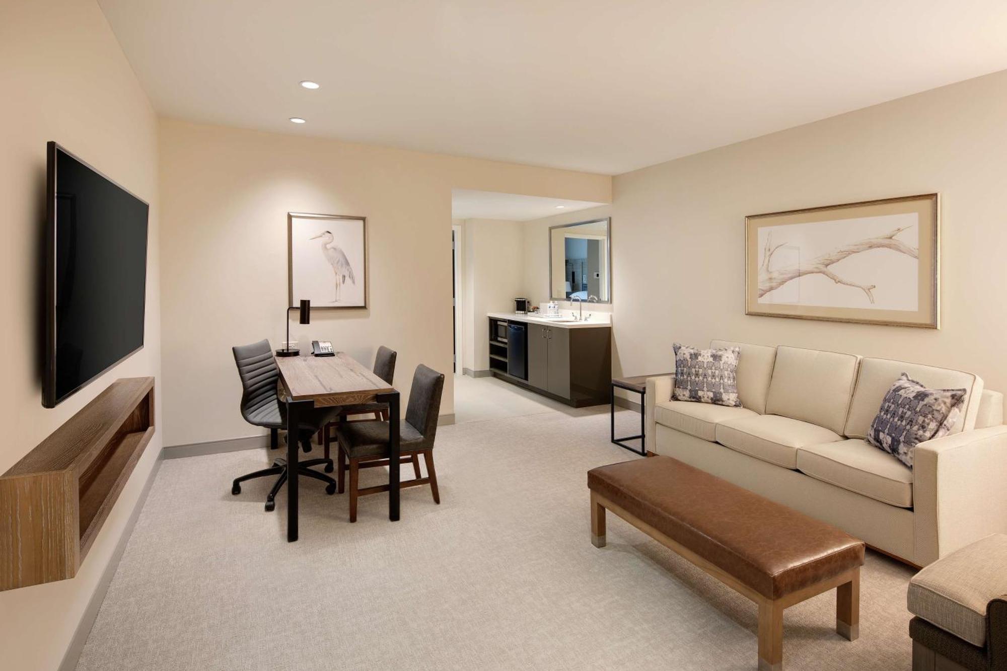Two-Room King Suite Hearing Access