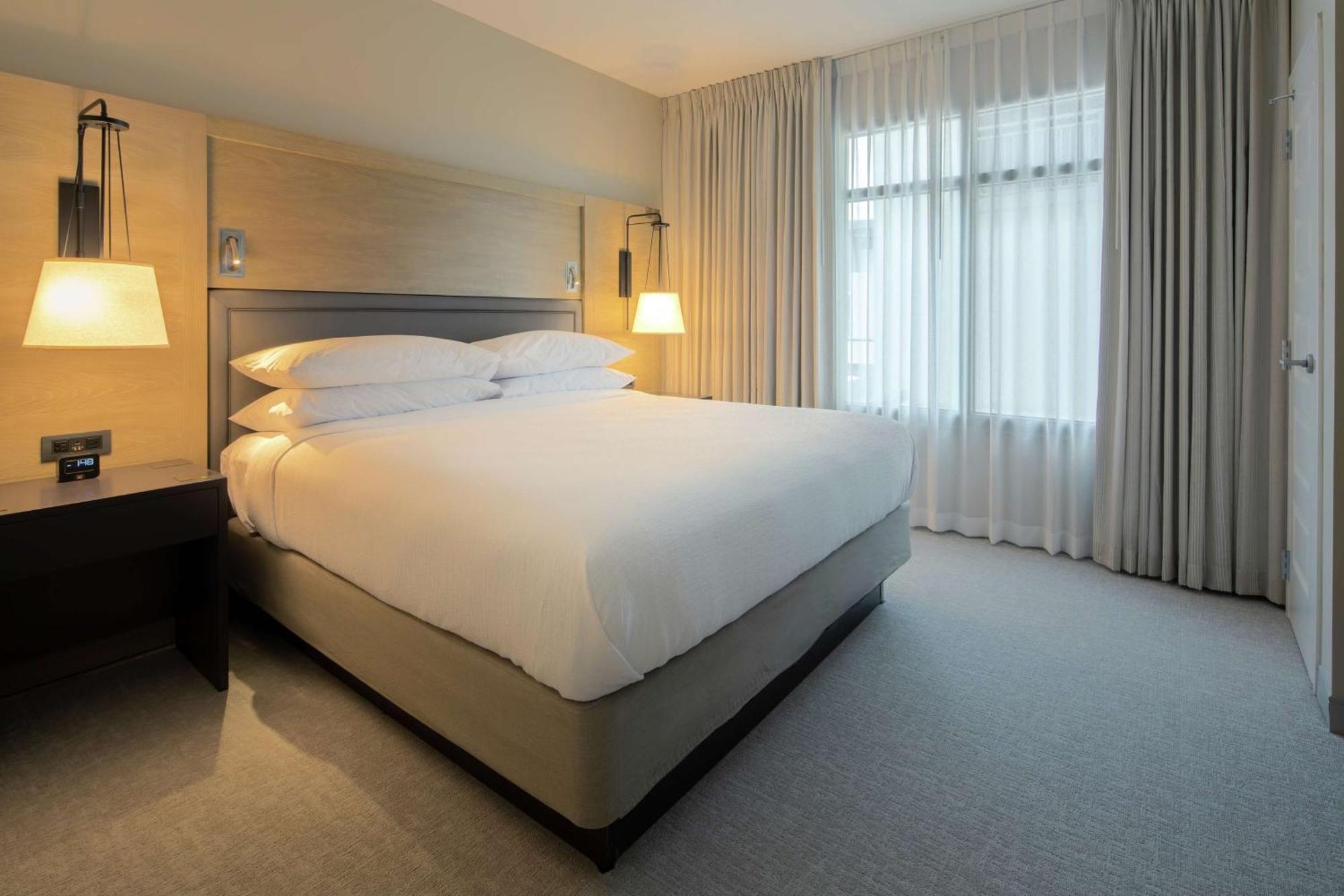 Two-Room King Suite Hearing Access