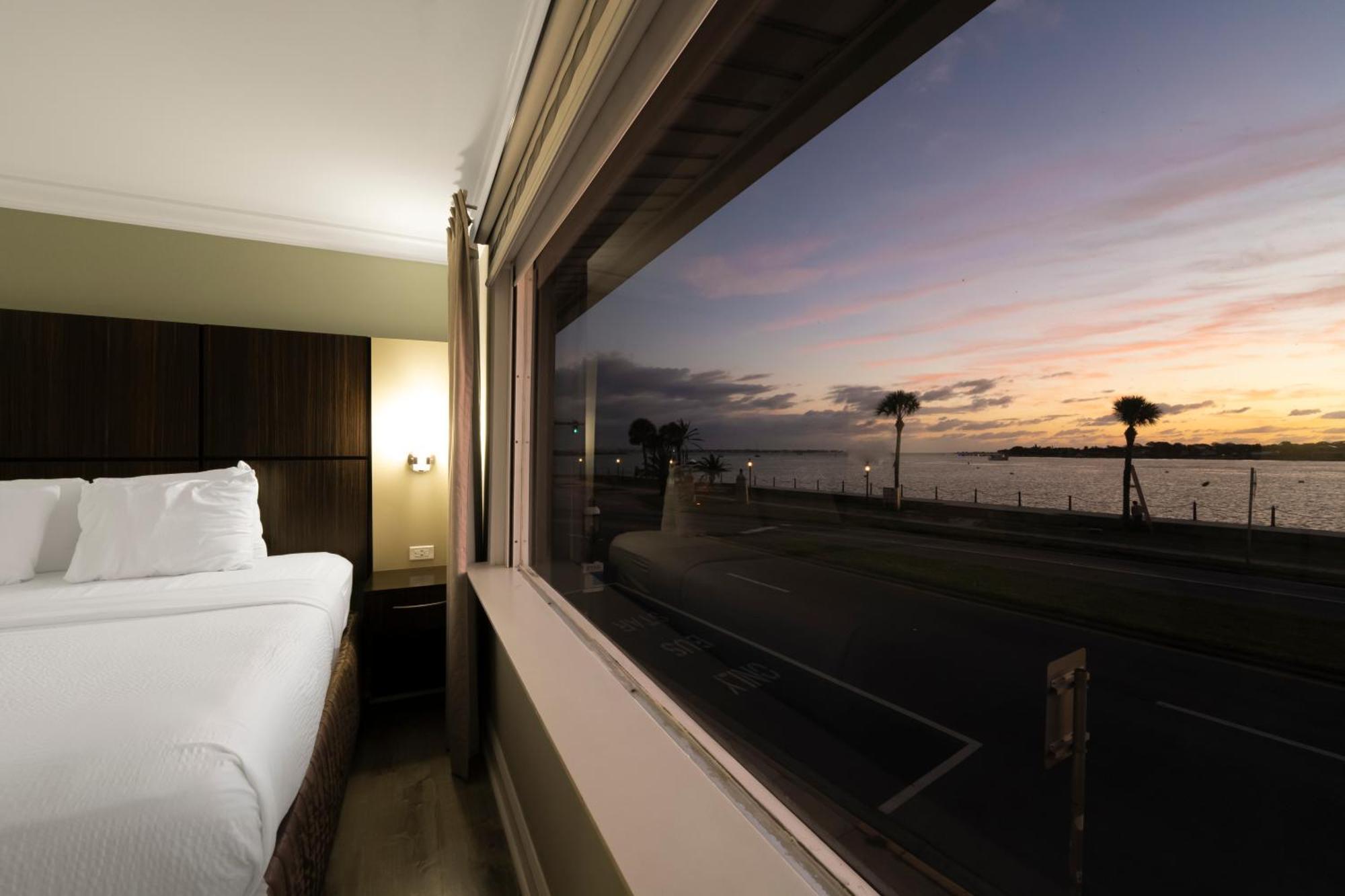 King Room Bay View Non-Smoking