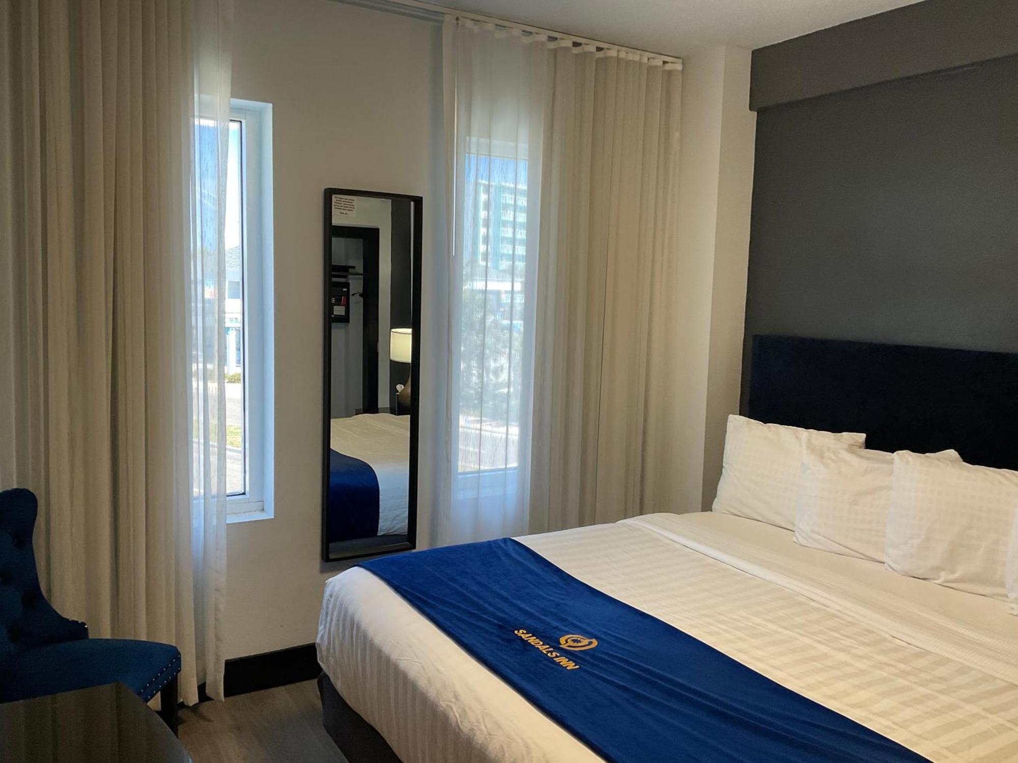 King Room,1658795801:JPEG