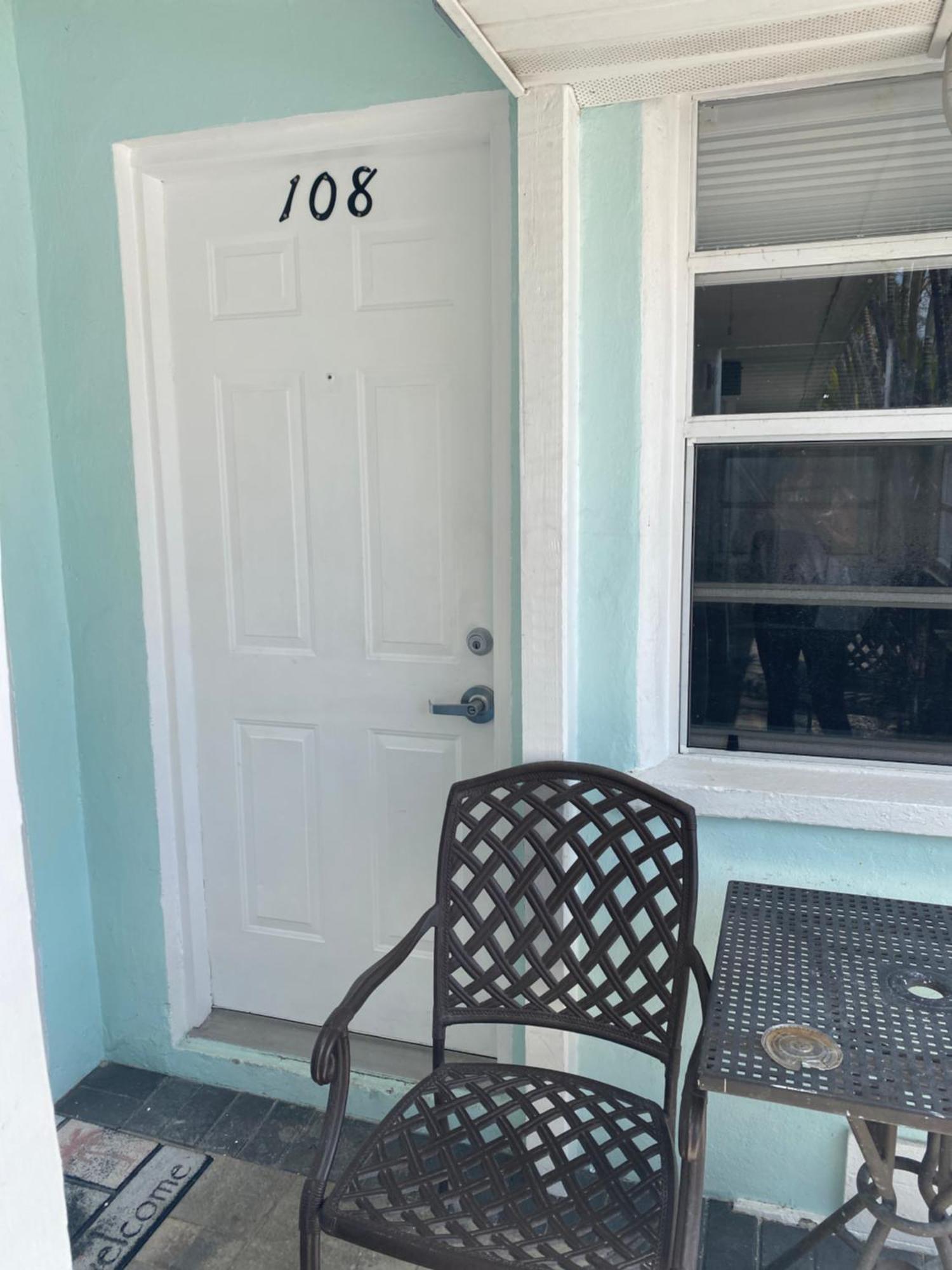 One-Bedroom Family Apartment,1663102887:JPEG