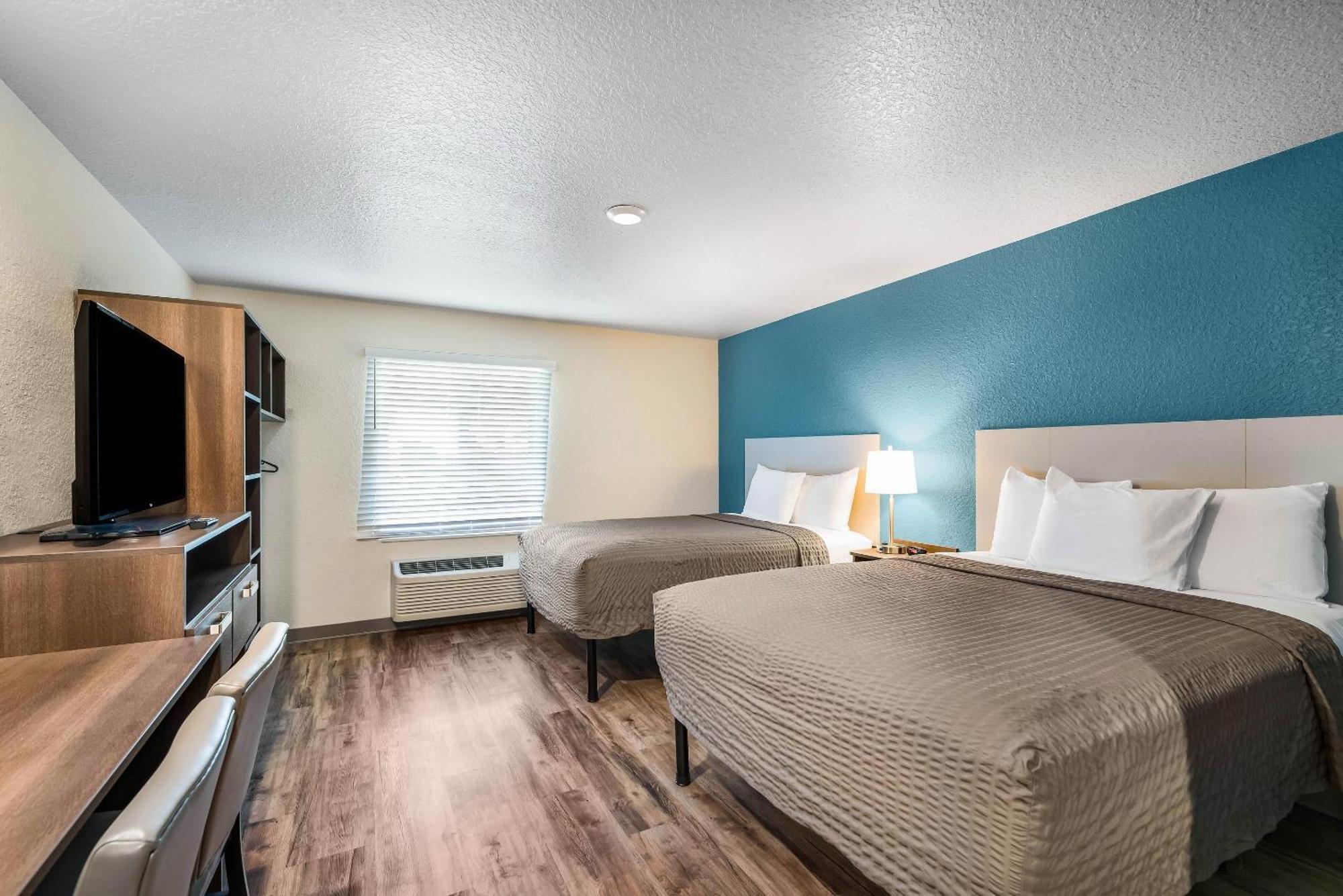 Queen Room Two Queen Beds Accessible or Non-Smoking
