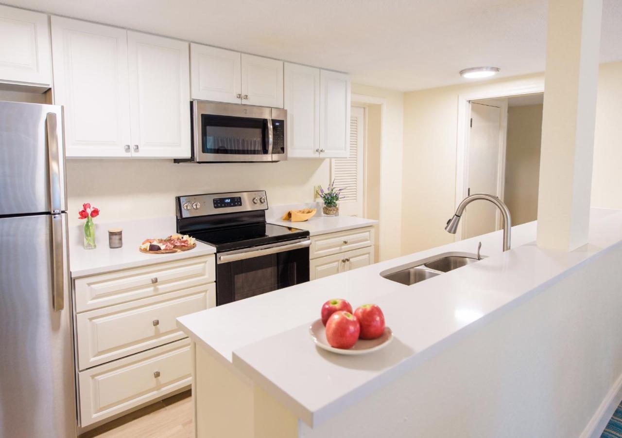 1 Bedroom Double Twin Suite