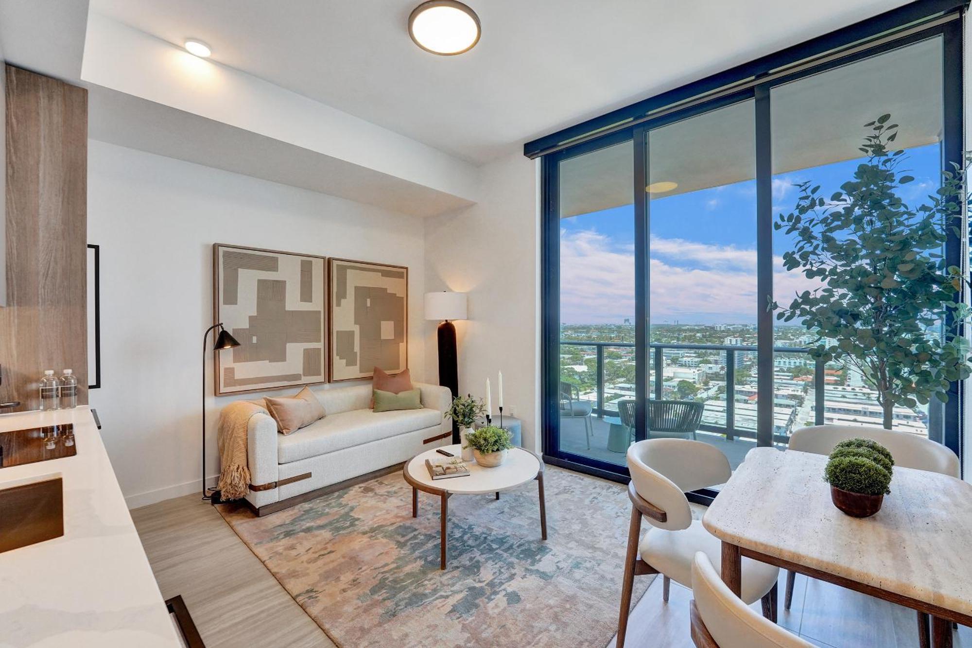 Apartamento de 1 dormitorio con vistas al mar