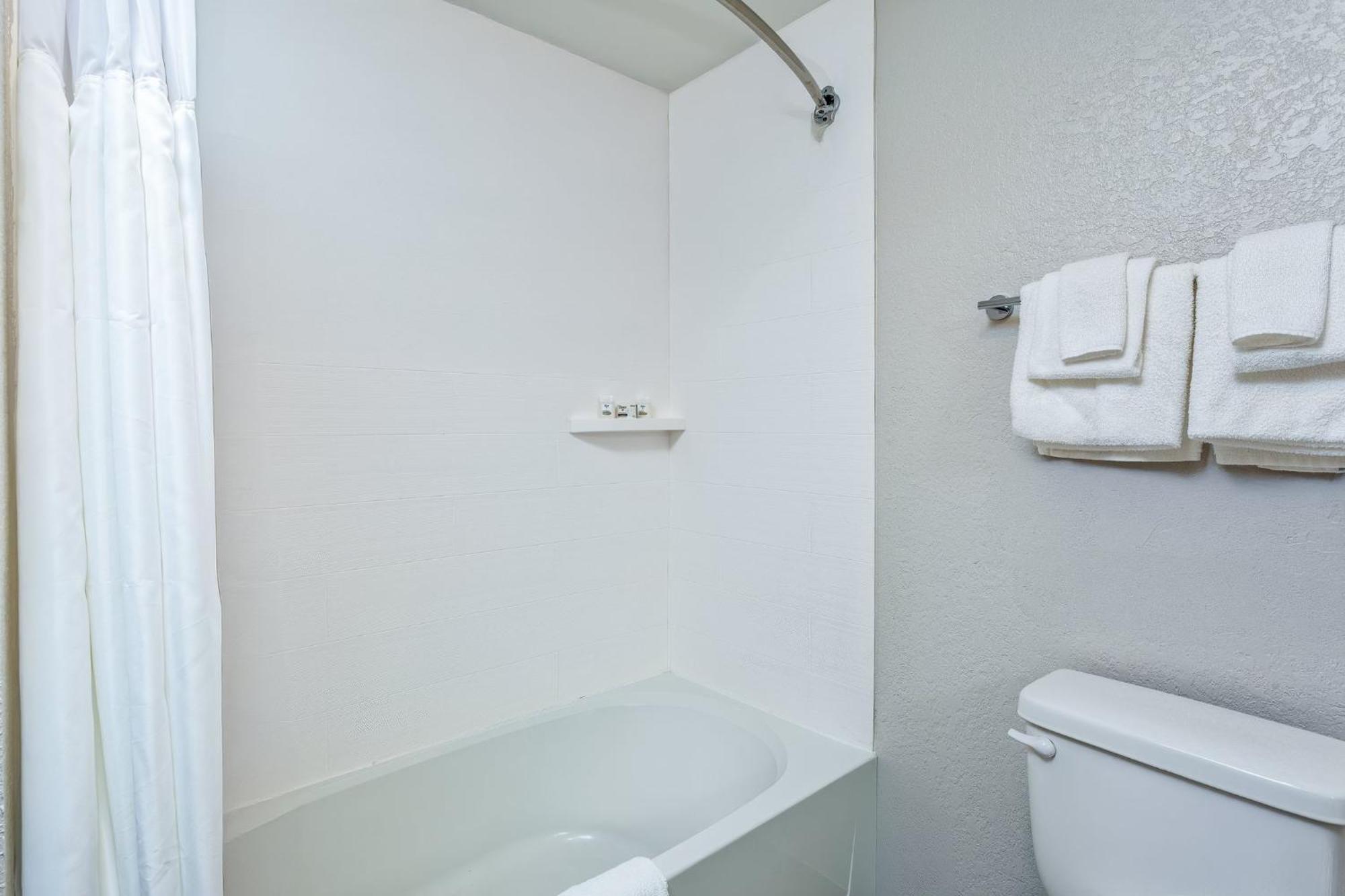 Standard Room,1649021241:JPEG
