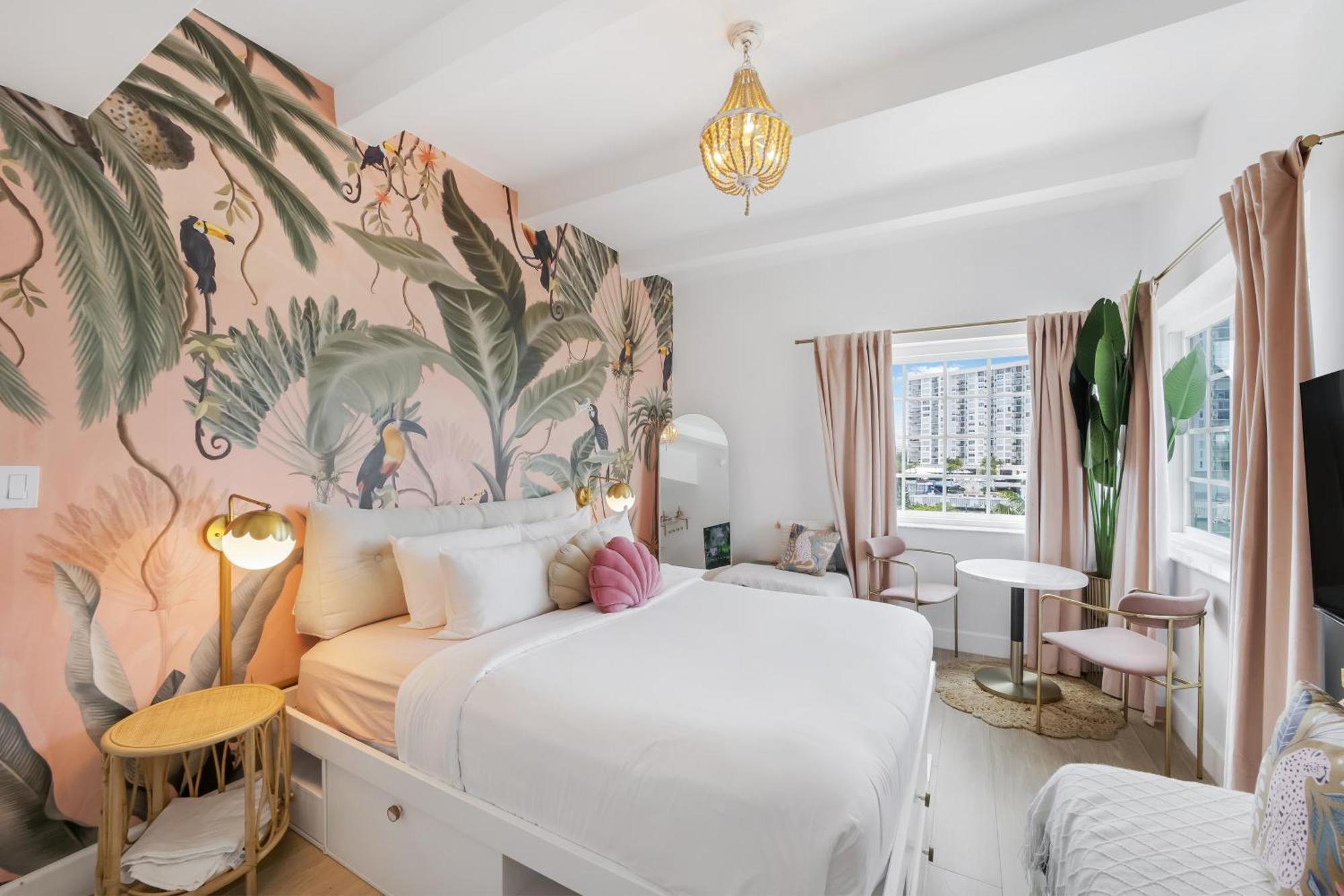 Superior Queen Room