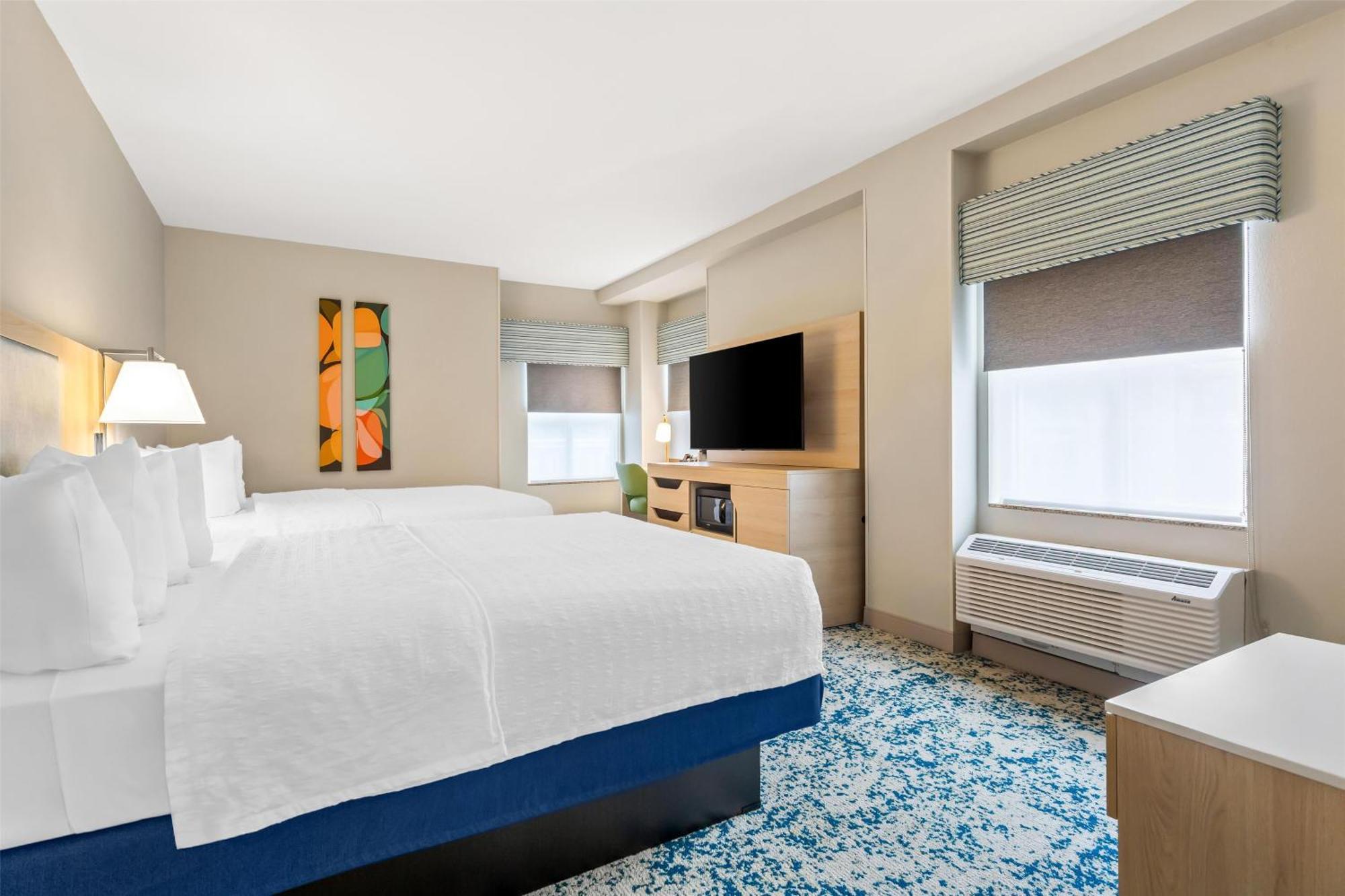Queen Room Two Queen Beds Non-Smoking