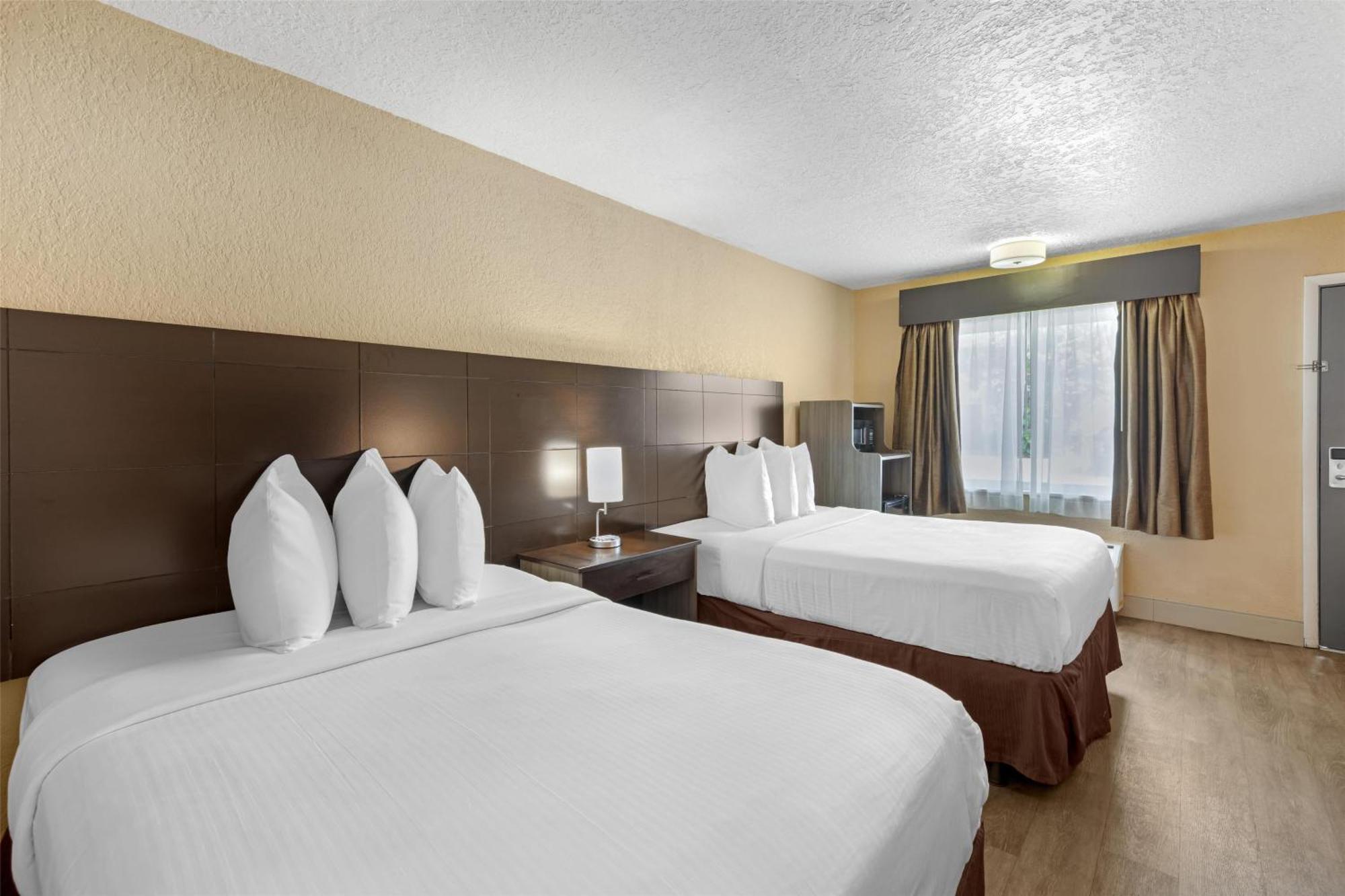 Double Room Two Double Beds Smoking
